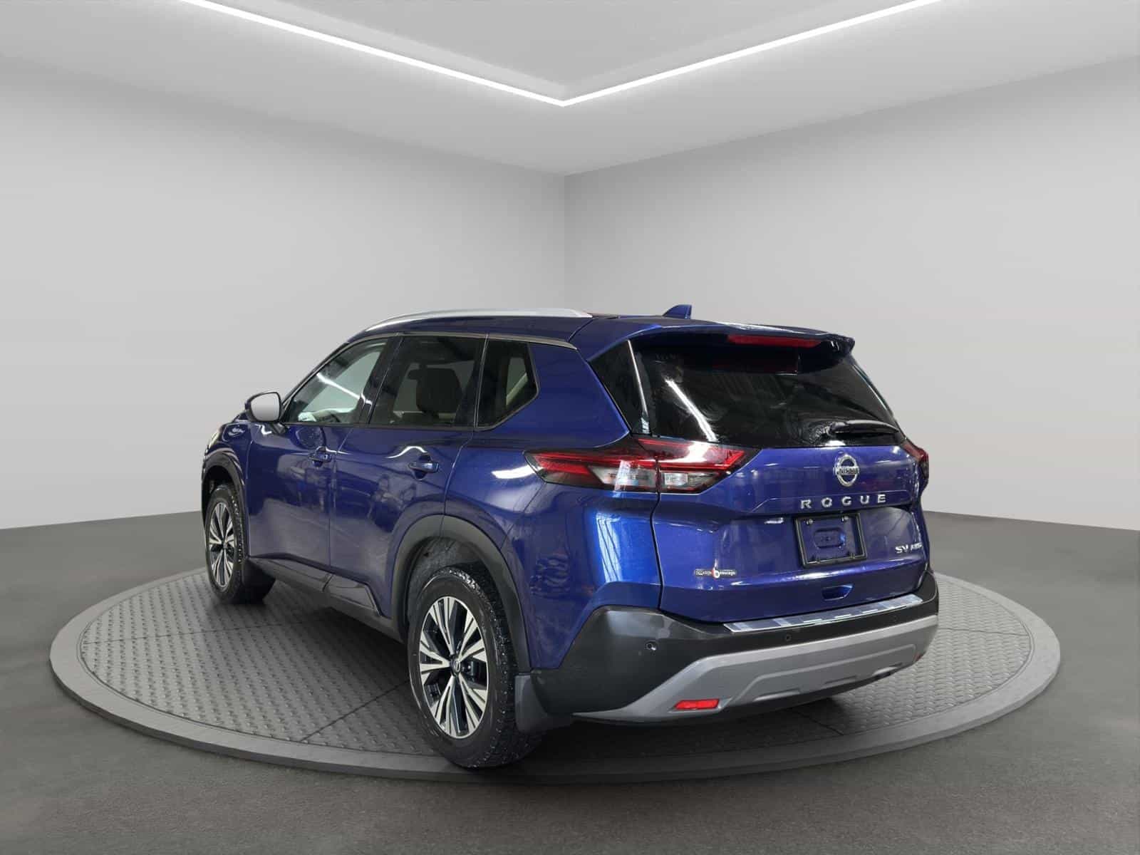 Image 3 Nissan Rogue SV 2021