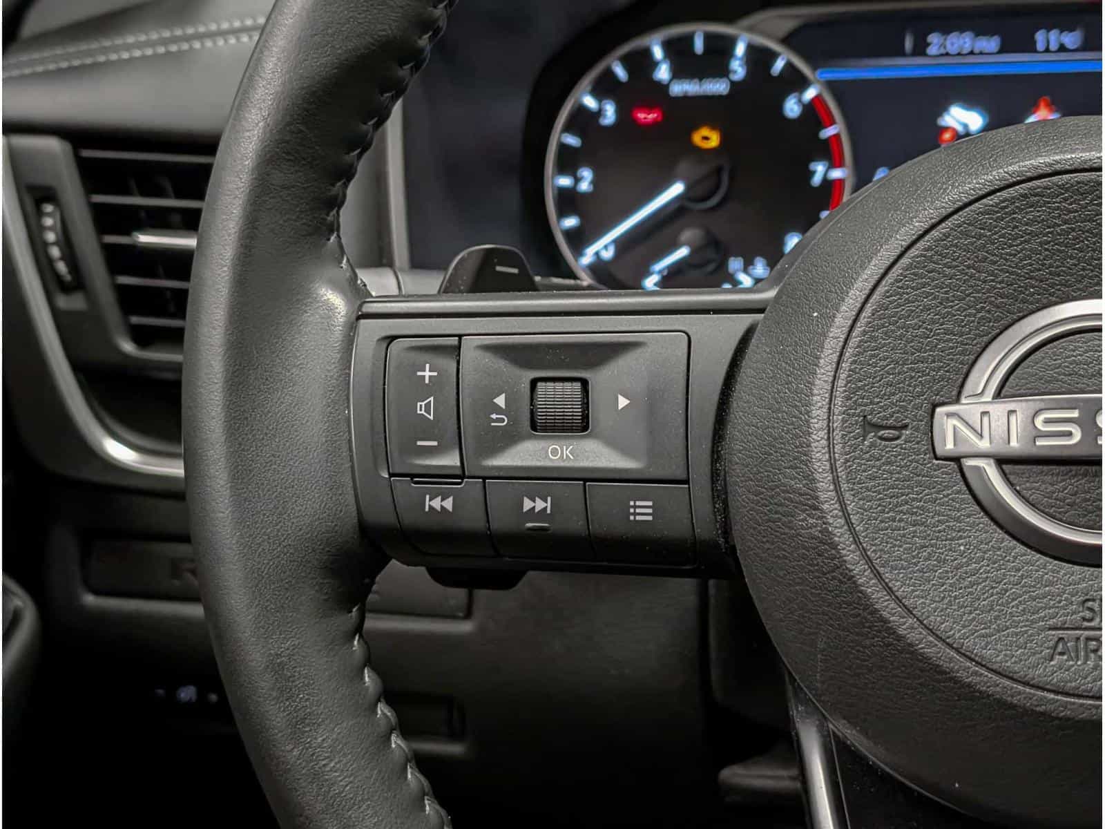 Image 13 Nissan Rogue S 2024