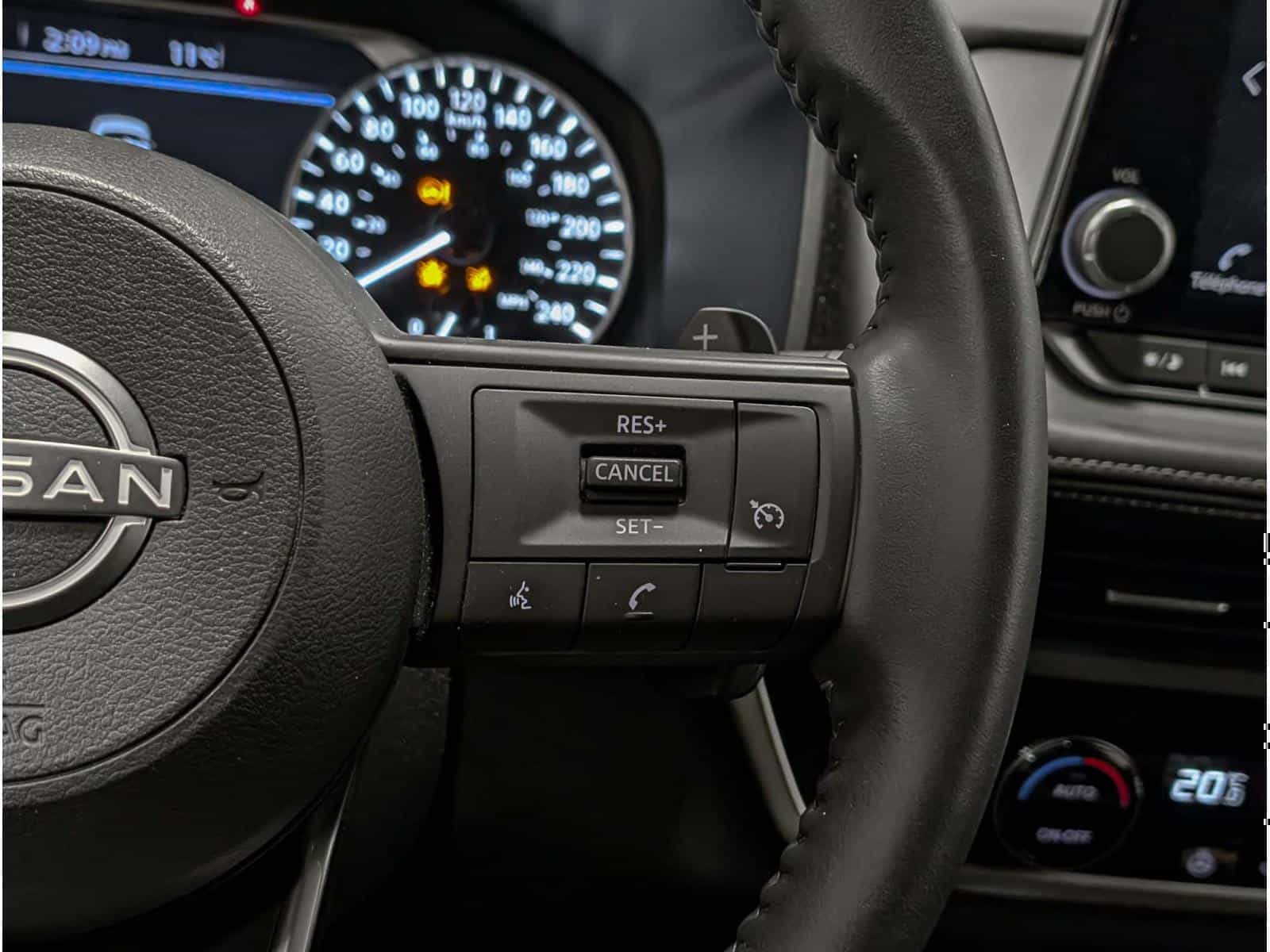 Image 12 Nissan Rogue S 2024