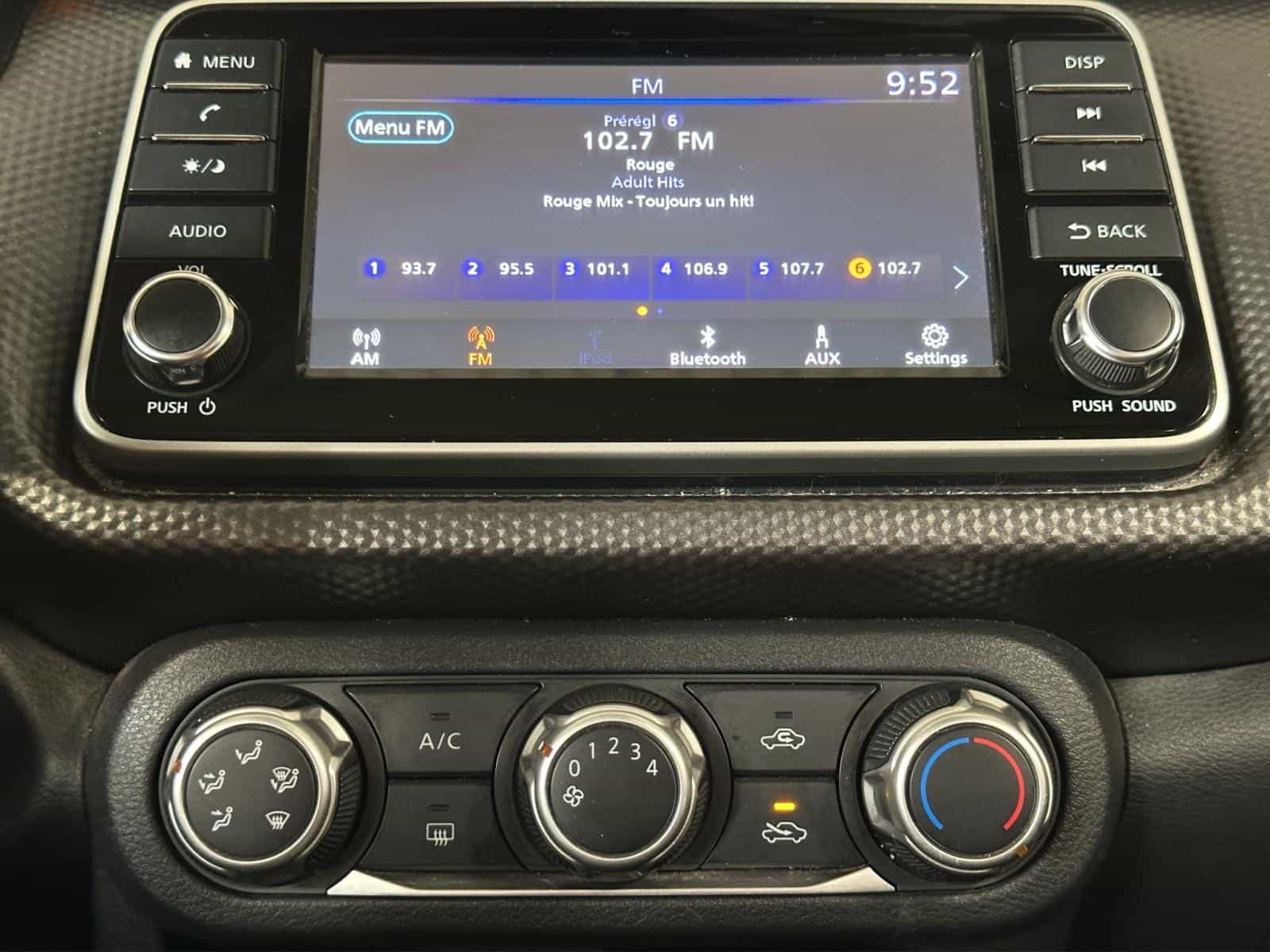 Image 13 Nissan Kicks S 2020