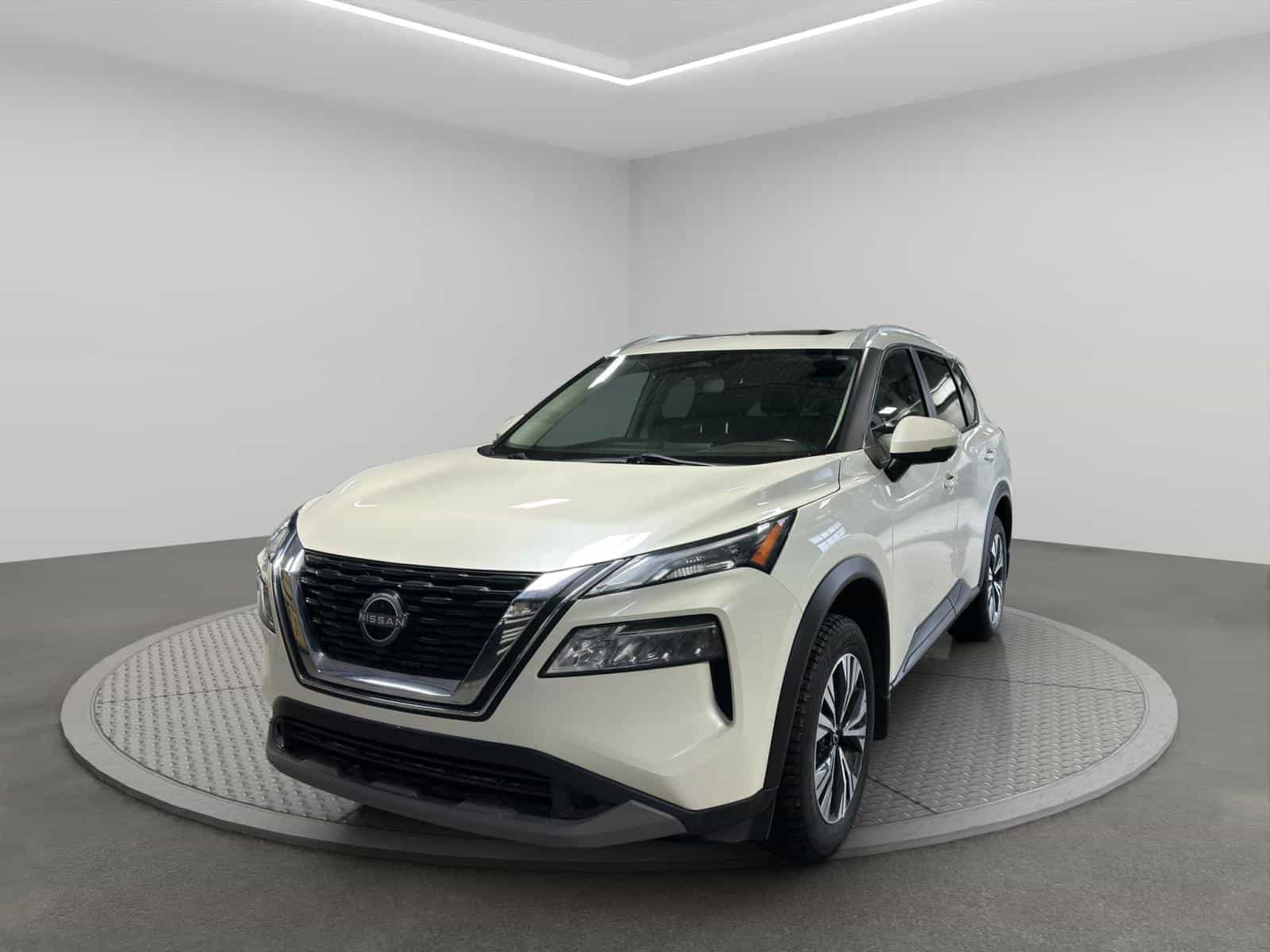 Image 1 Nissan Rogue SV Moonroof 2023