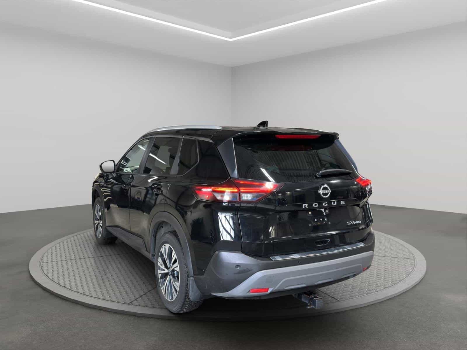 Image 3 Nissan Rogue SV Moonroof 2023