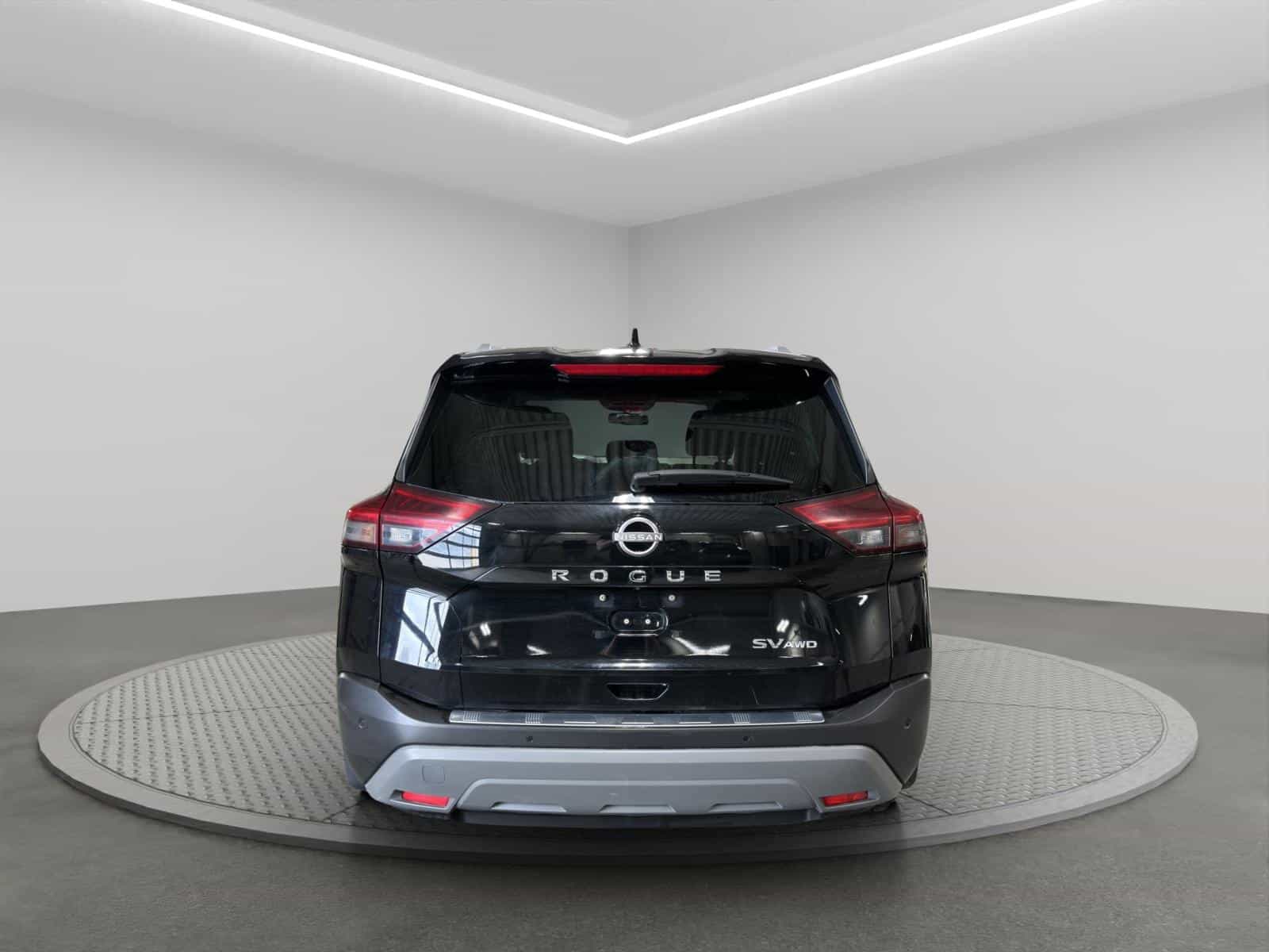 Image 4 Nissan Rogue SV Moonroof 2023