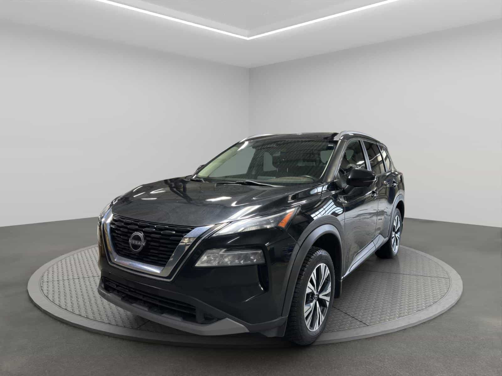 Image 1 Nissan Rogue SV Moonroof 2023