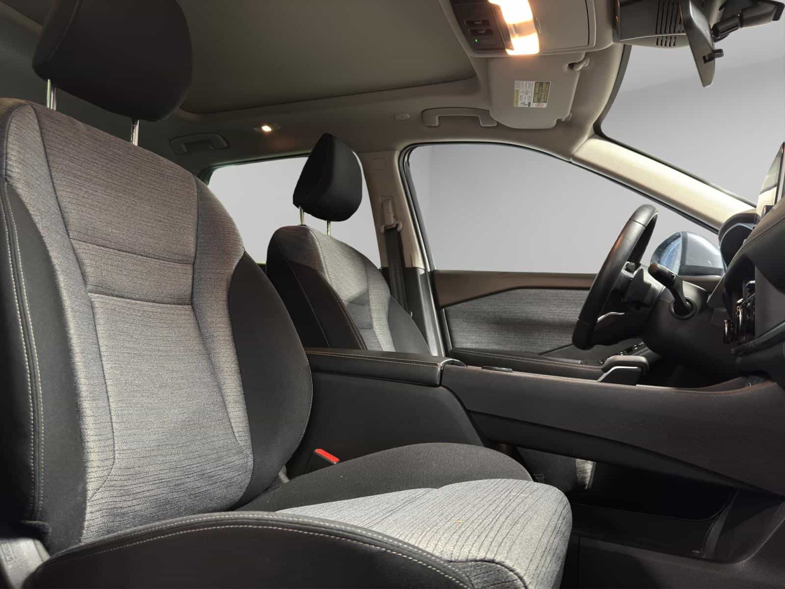 Image 10 Nissan Rogue SV Moonroof 2023