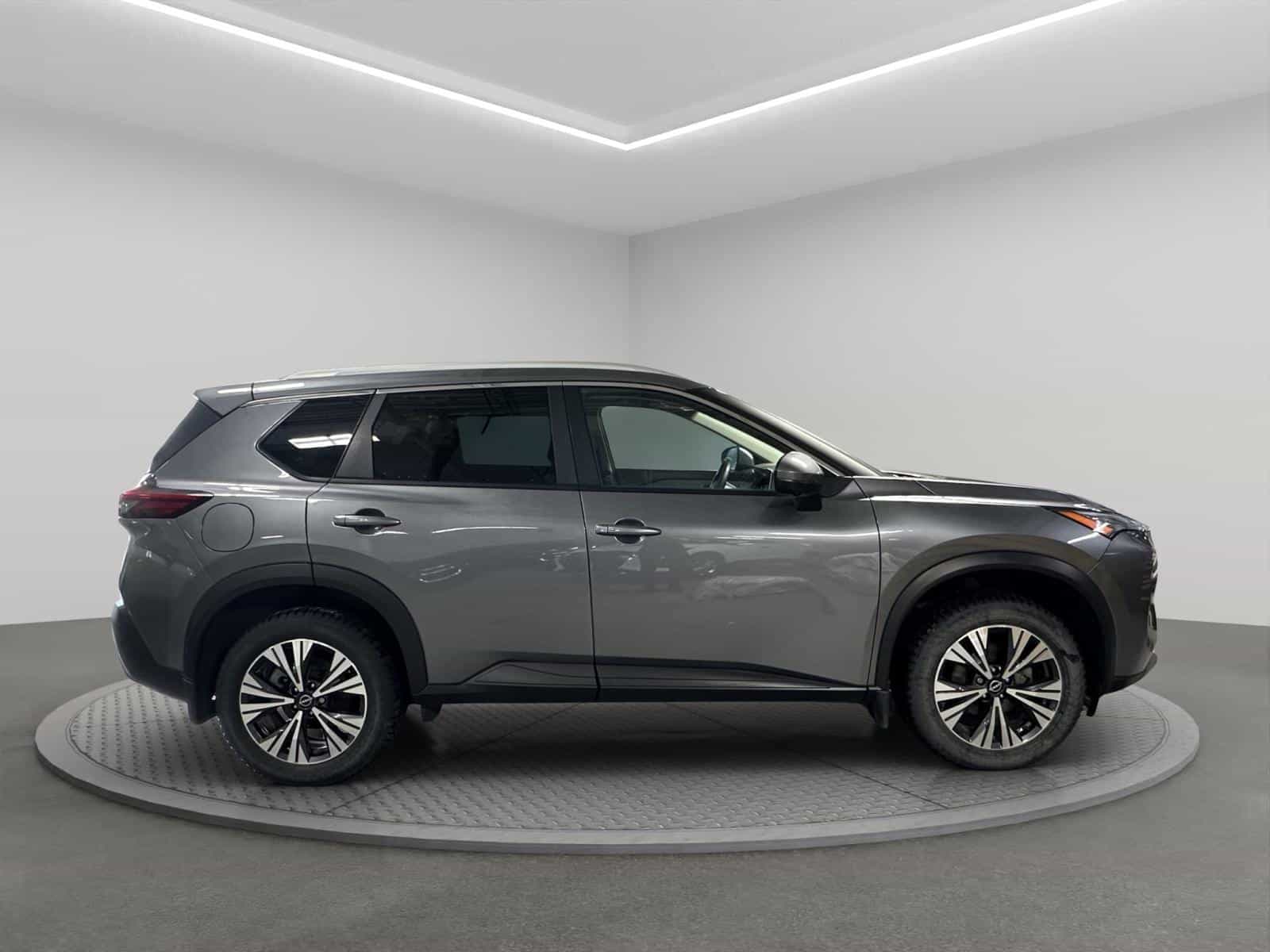 Image 6 Nissan Rogue SV Moonroof 2023