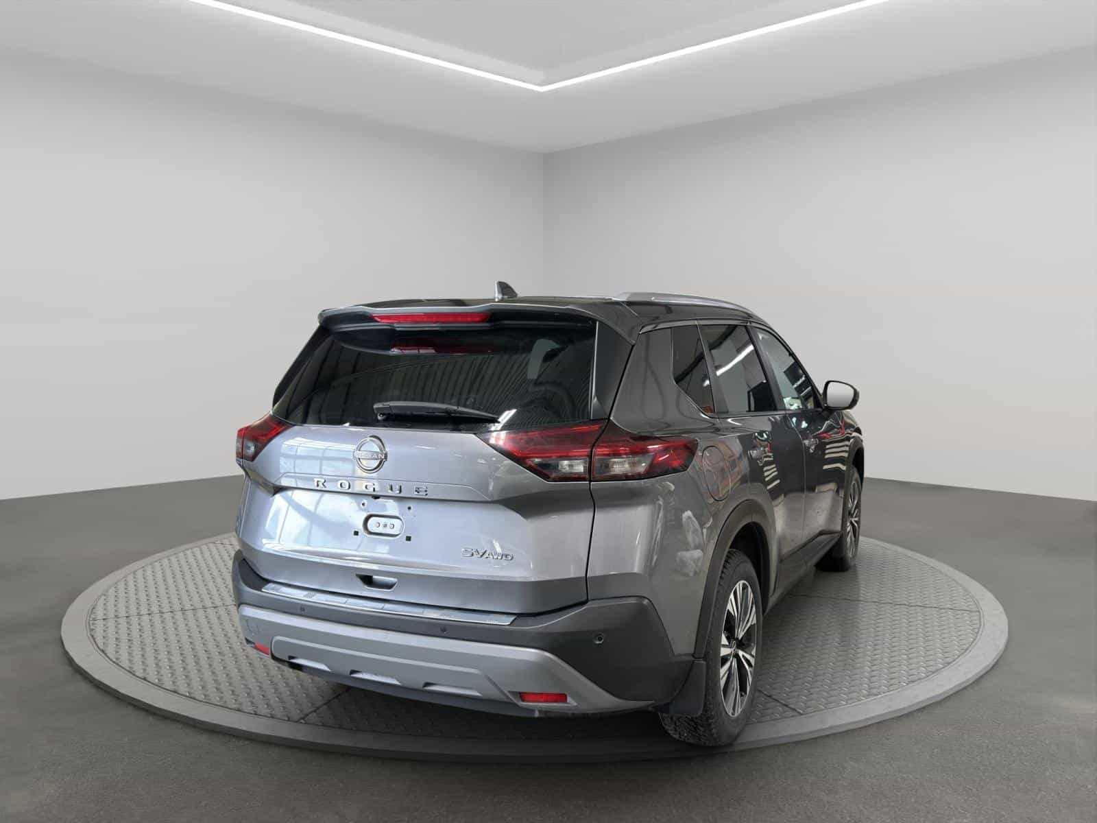 Image 5 Nissan Rogue SV Moonroof 2023