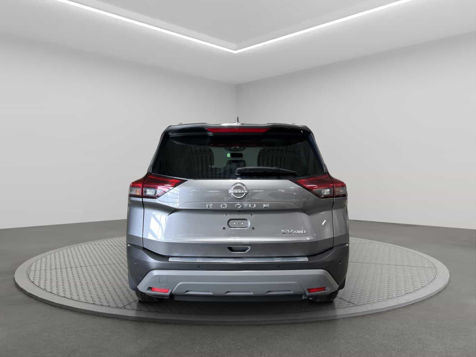 Image 4 Nissan Rogue SV Moonroof 2023