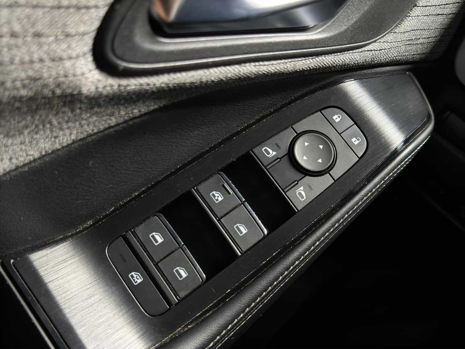 Image 19 Nissan Rogue SV Moonroof 2023