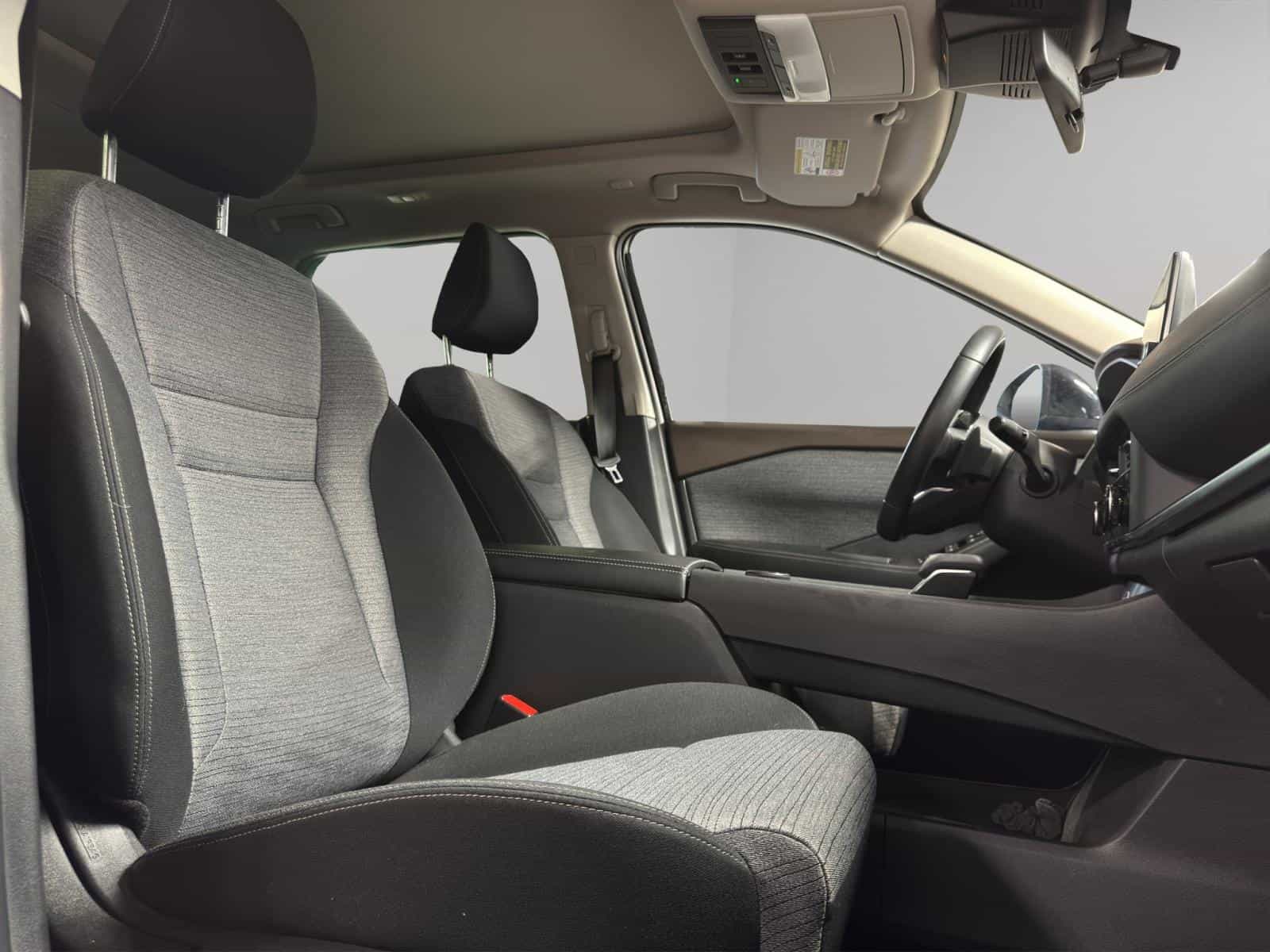 Image 10 Nissan Rogue SV Moonroof 2023