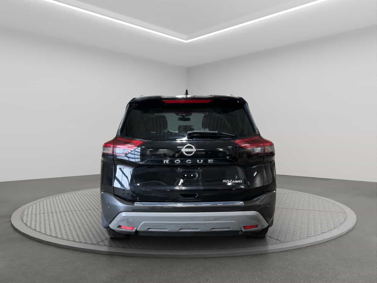 Image 4 Nissan Rogue SV Moonroof 2023
