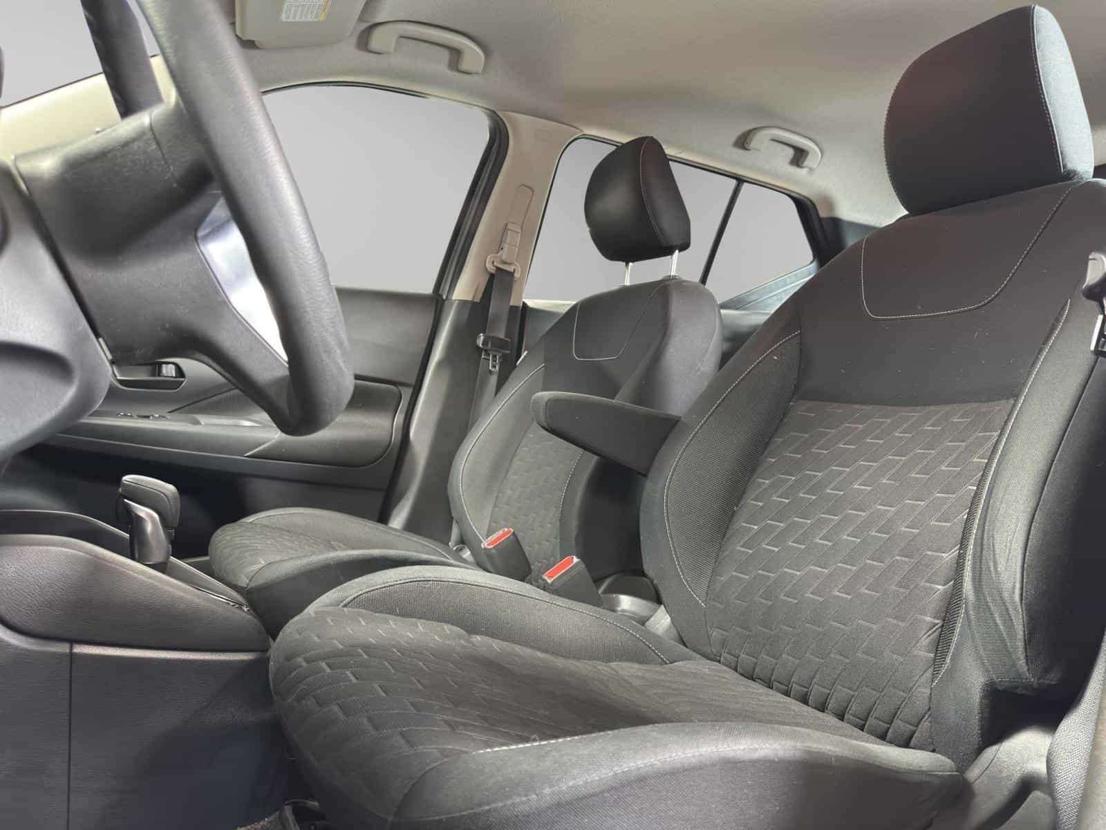 Image 8 Nissan Kicks S 2022