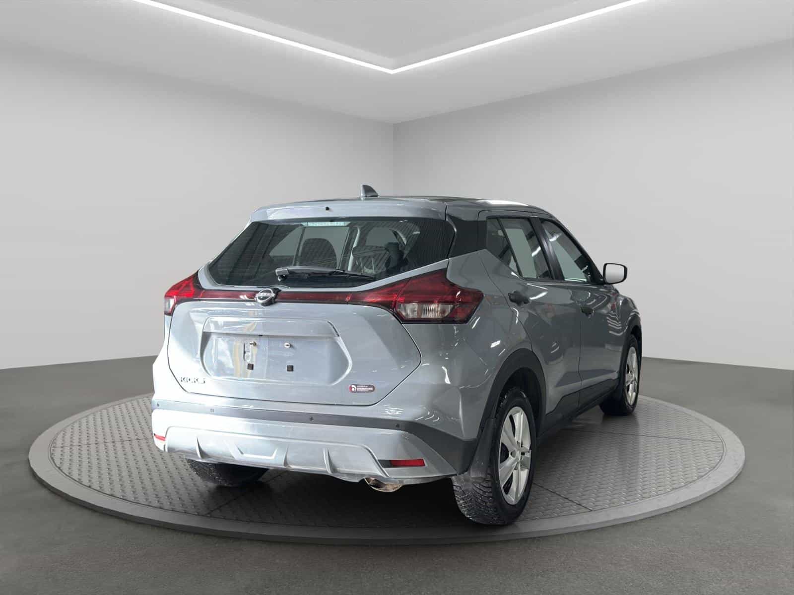 Image 5 Nissan Kicks S 2022