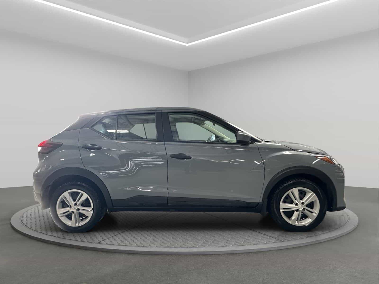 Image 6 Nissan Kicks S 2022