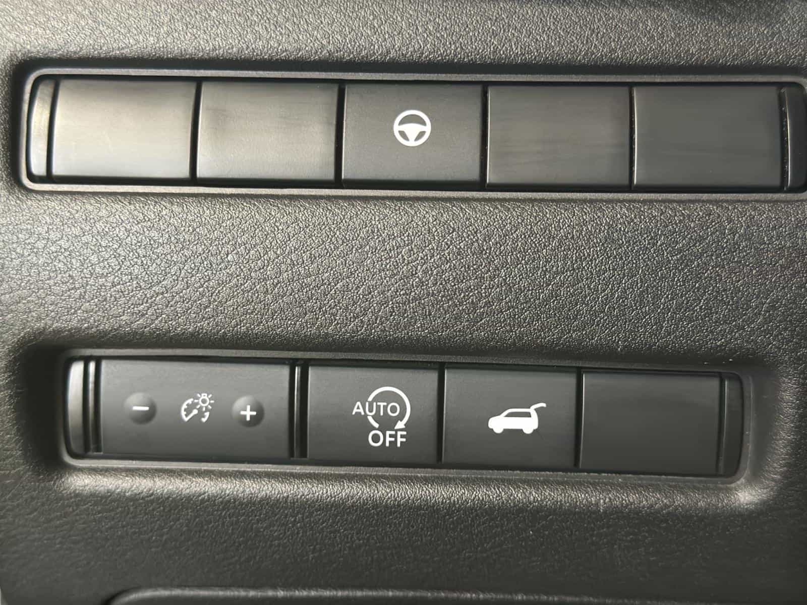 Image 18 Nissan Rogue SV Moonroof 2024