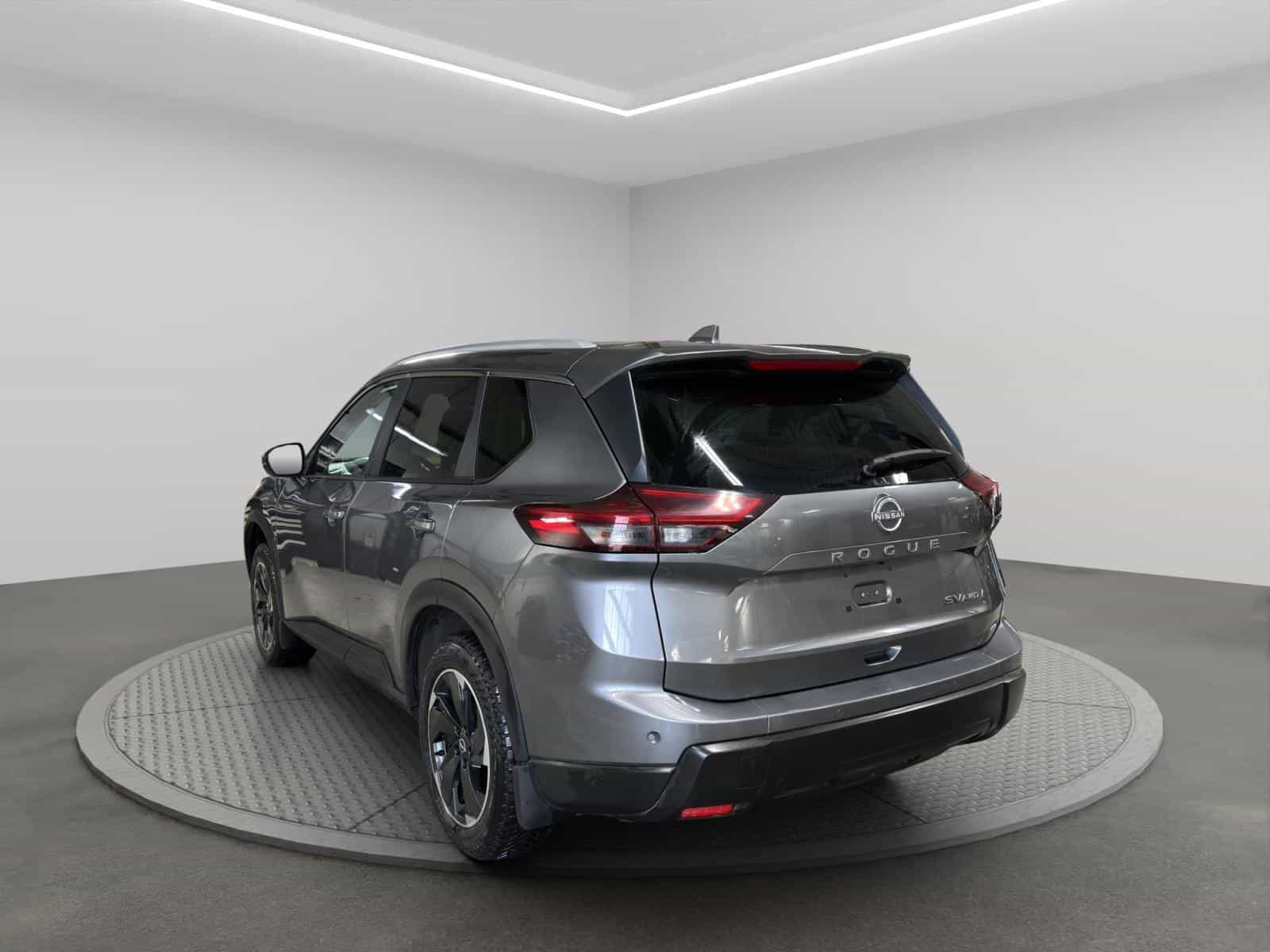 Image 3 Nissan Rogue SV Moonroof 2024