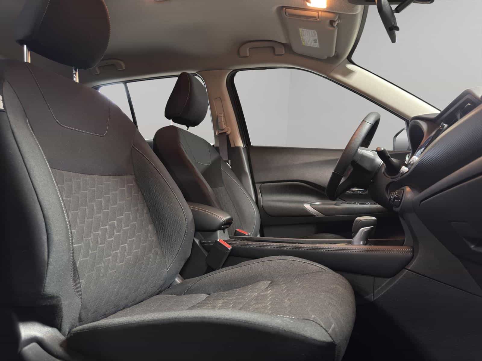 Image 10 Nissan Kicks SV 2024