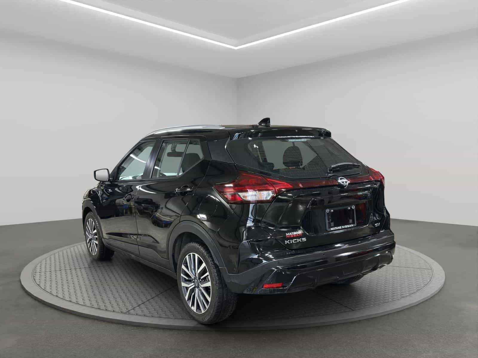 Image 3 Nissan Kicks SV 2024