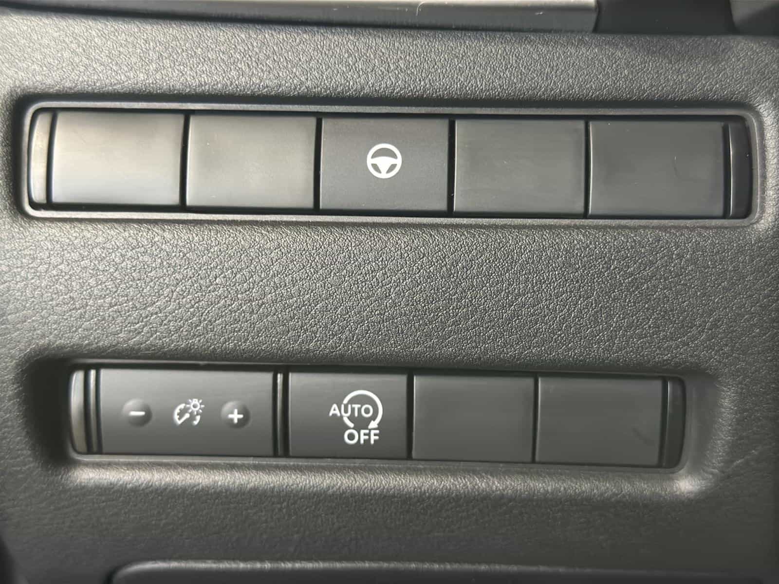 Image 18 Nissan Rogue SV Moonroof 2023