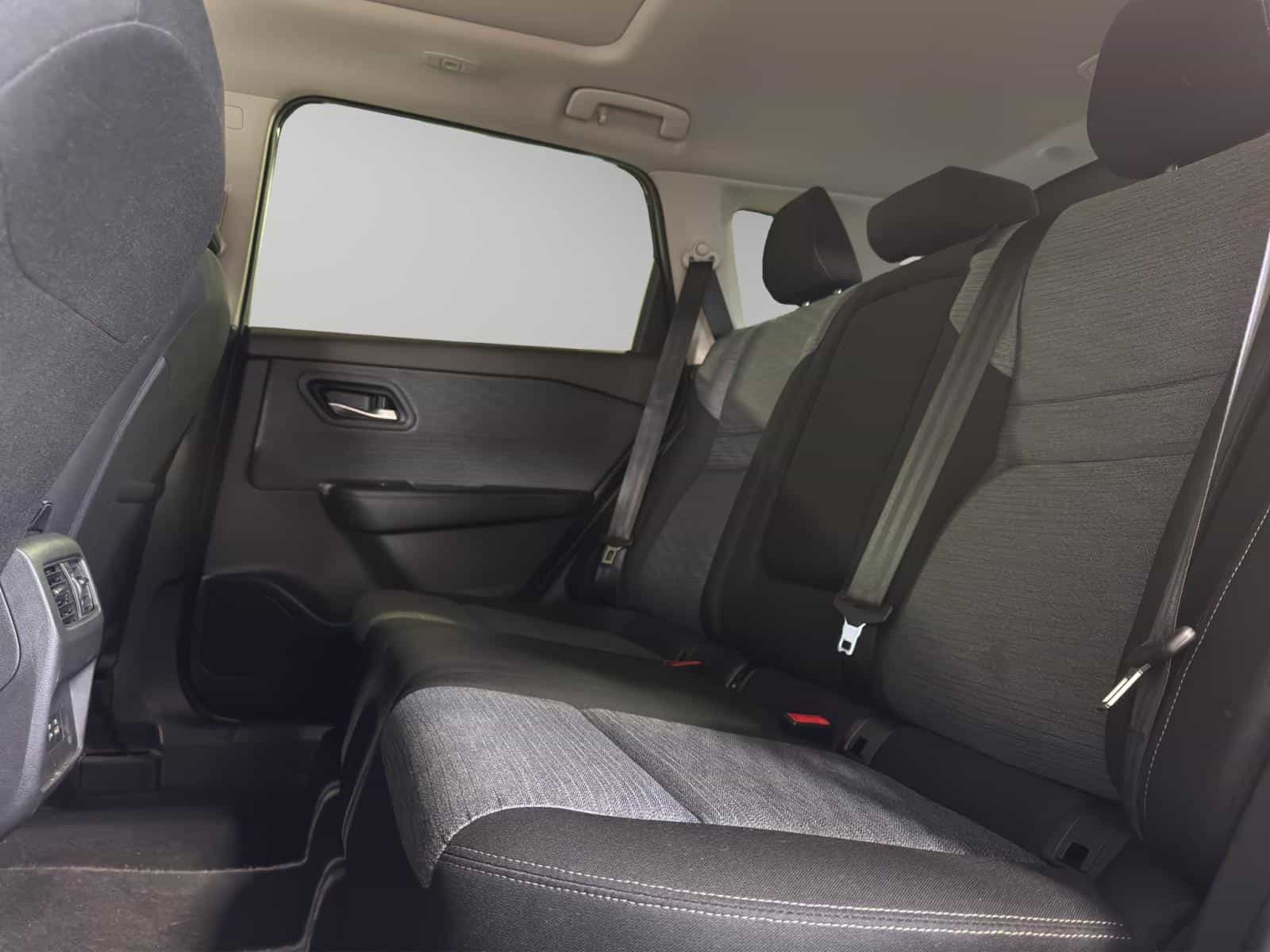 Image 11 Nissan Rogue SV Moonroof 2023