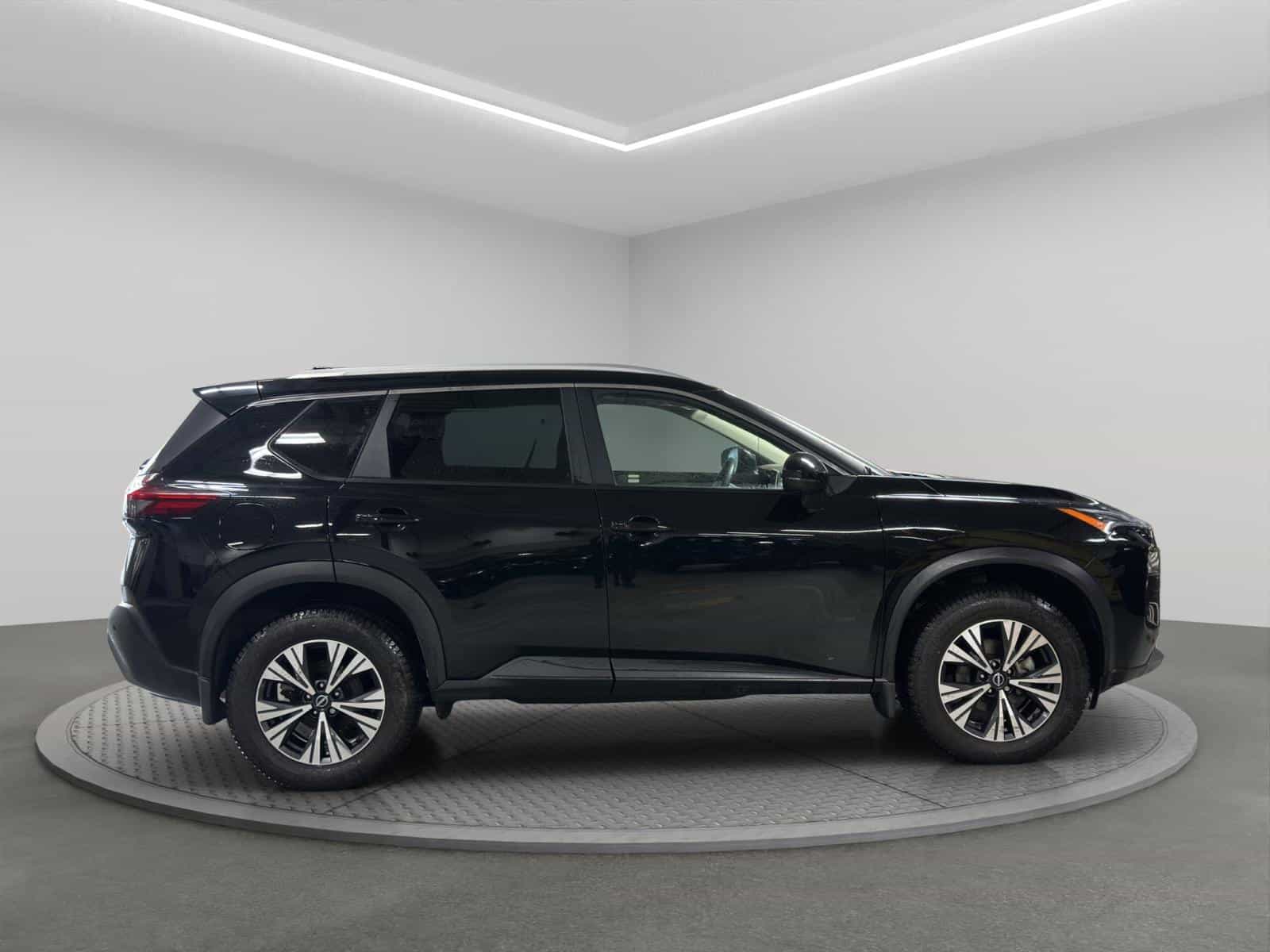 Image 6 Nissan Rogue SV Moonroof 2023