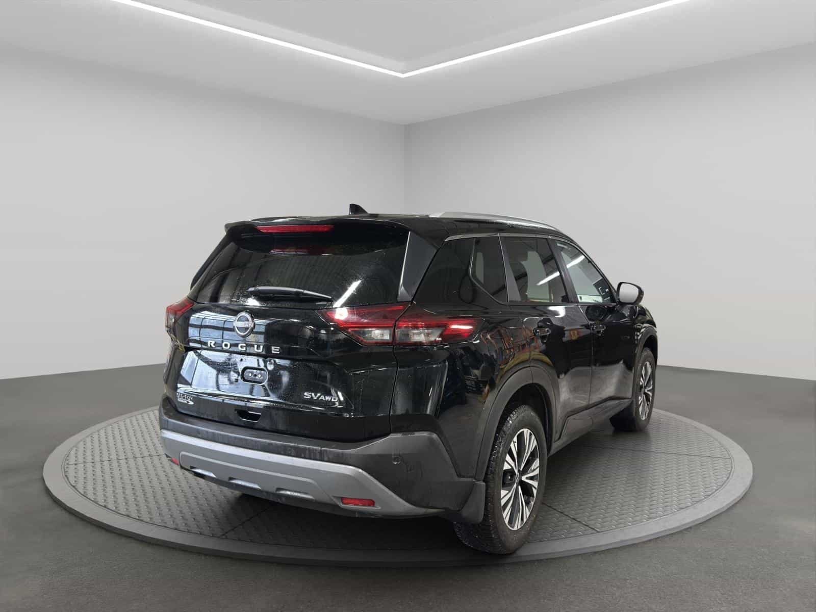 Image 5 Nissan Rogue SV Moonroof 2023