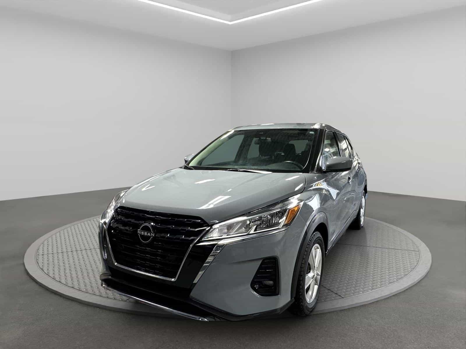 2022 Nissan Kicks S - Image 1