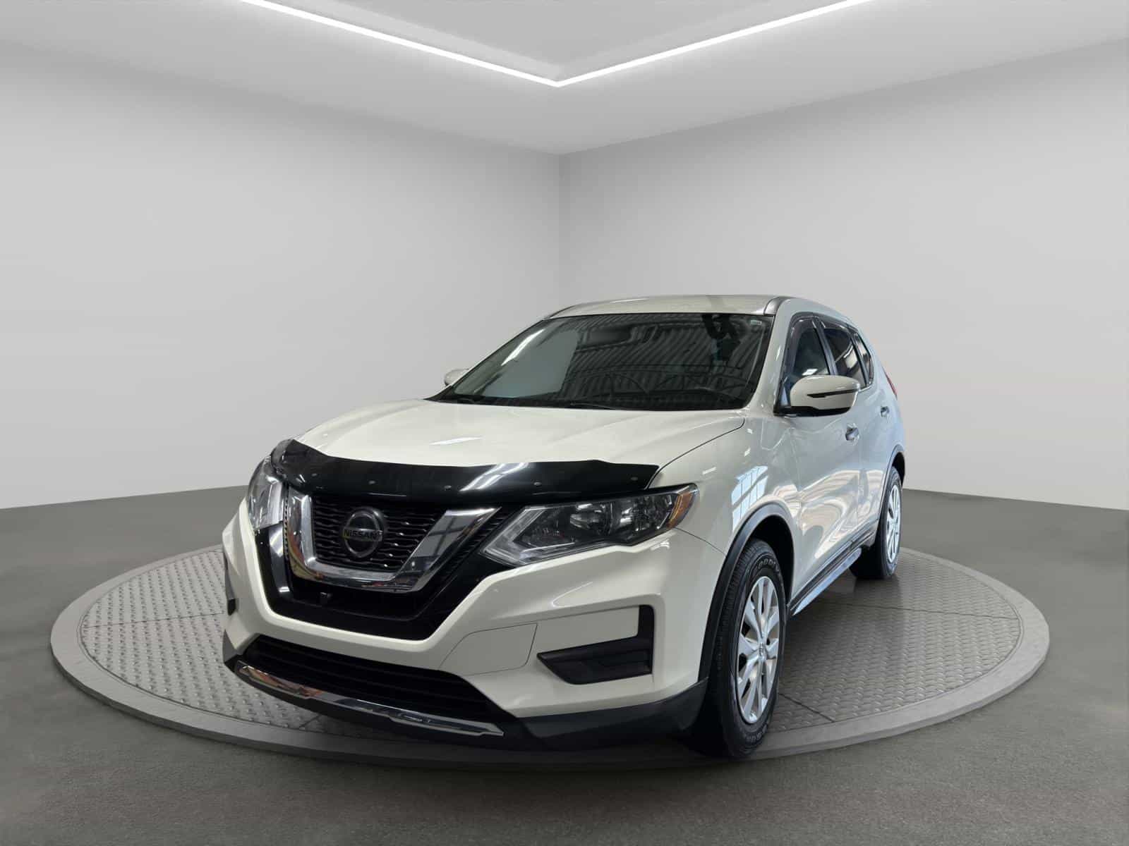 Image 1 Nissan Rogue S 2020