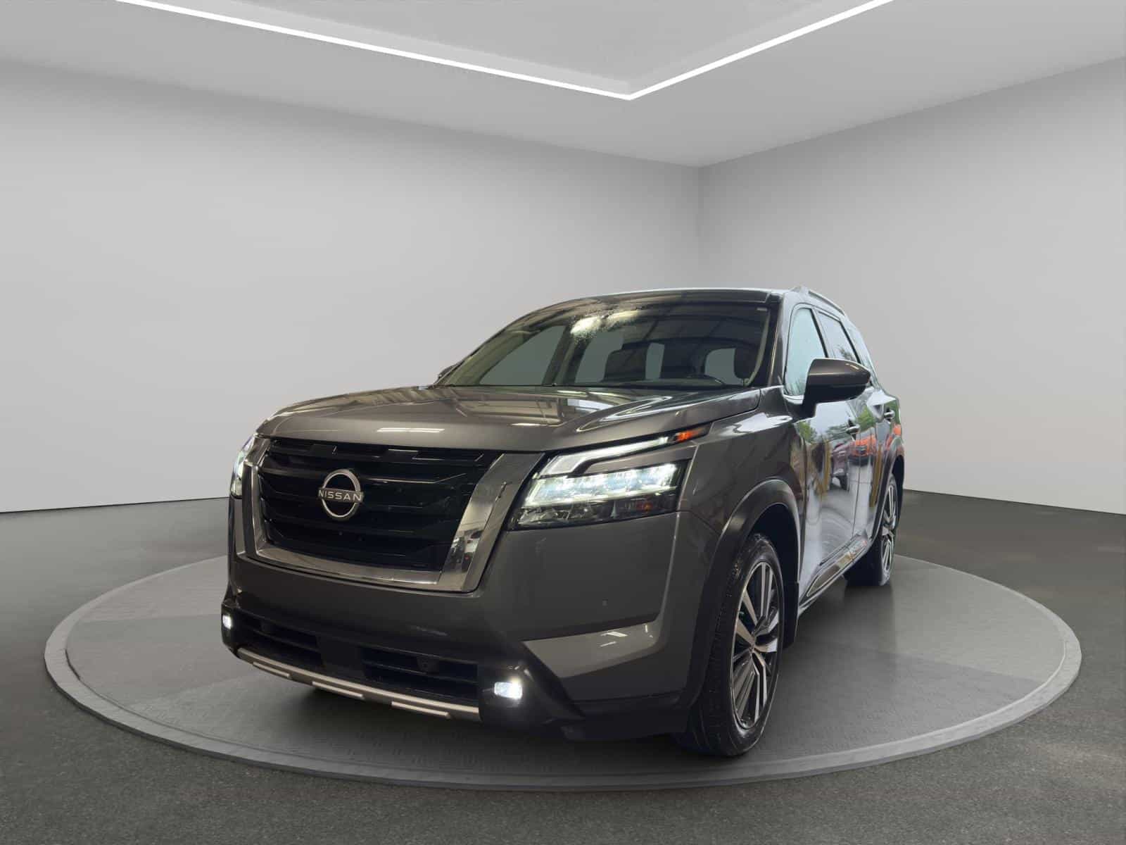 Image 1 Nissan Pathfinder Platine 2022