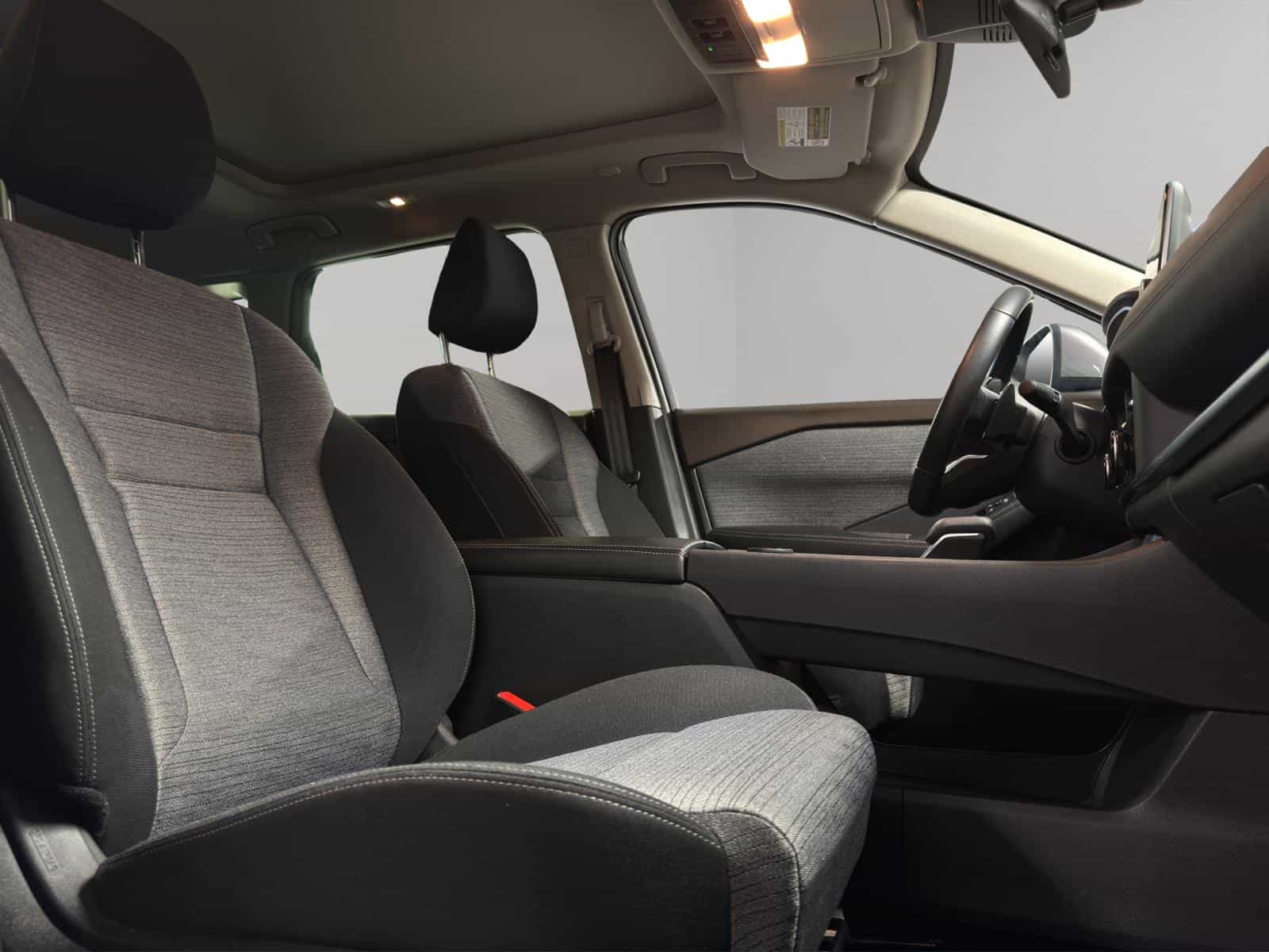 Image 10 Nissan Rogue SV 2023