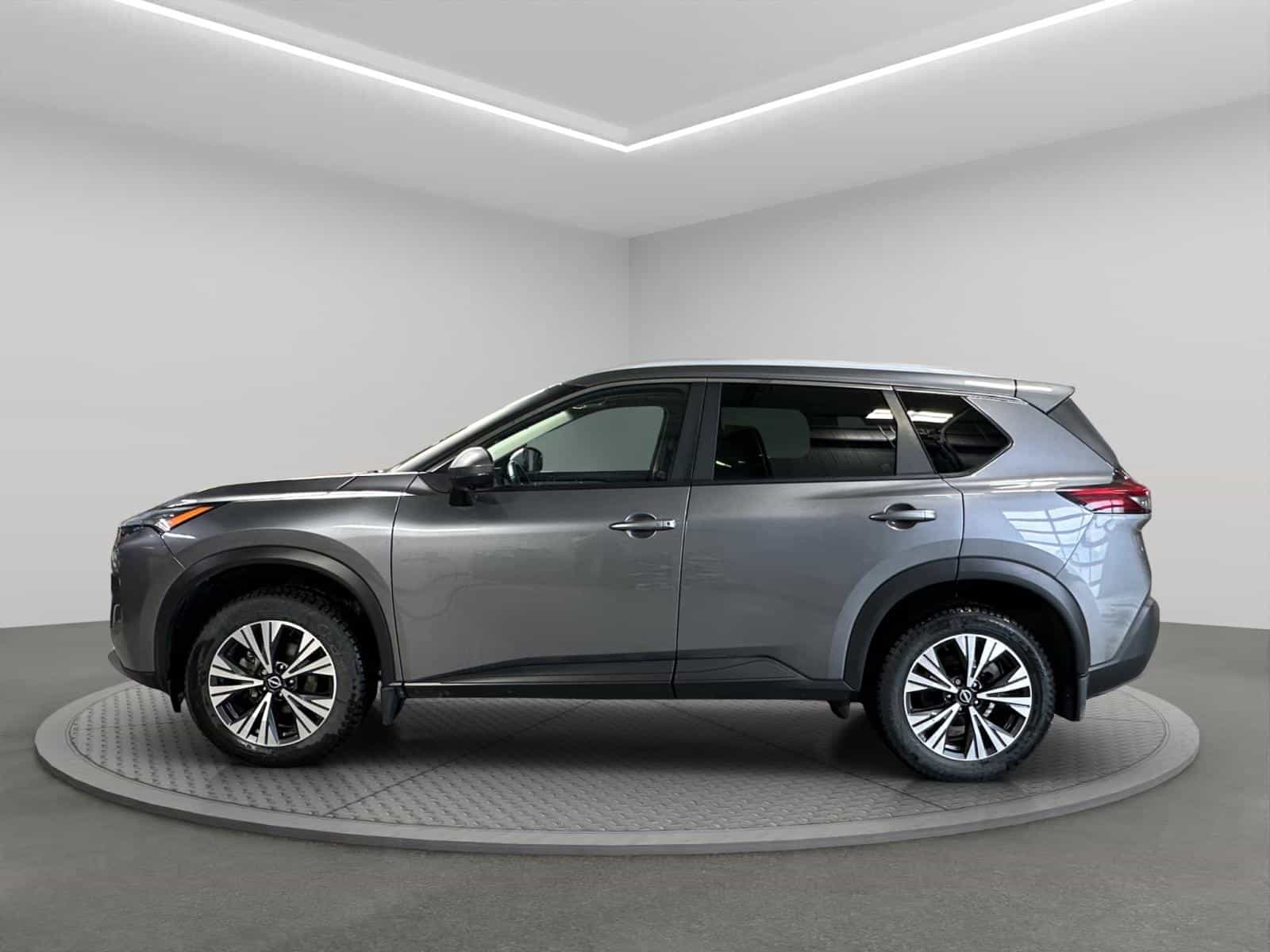 Image 2 Nissan Rogue SV 2023