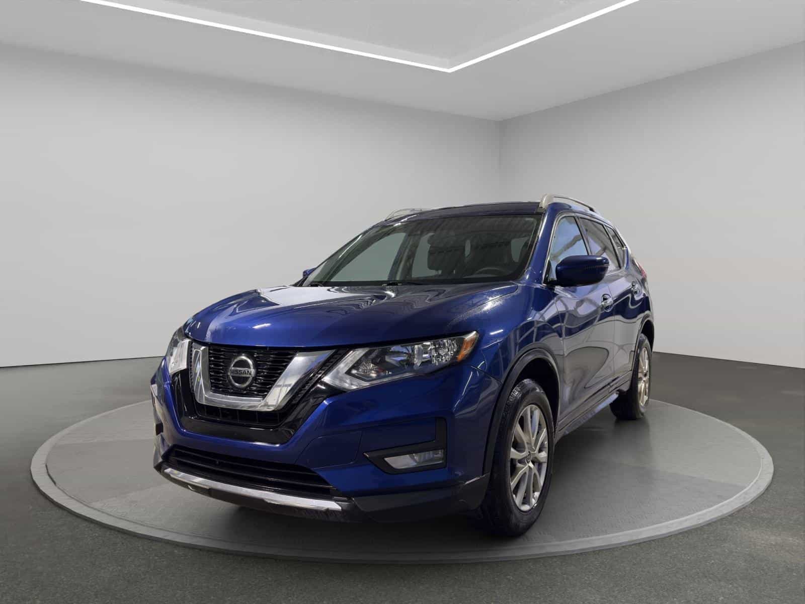 Image 1 Nissan Rogue SV 2020