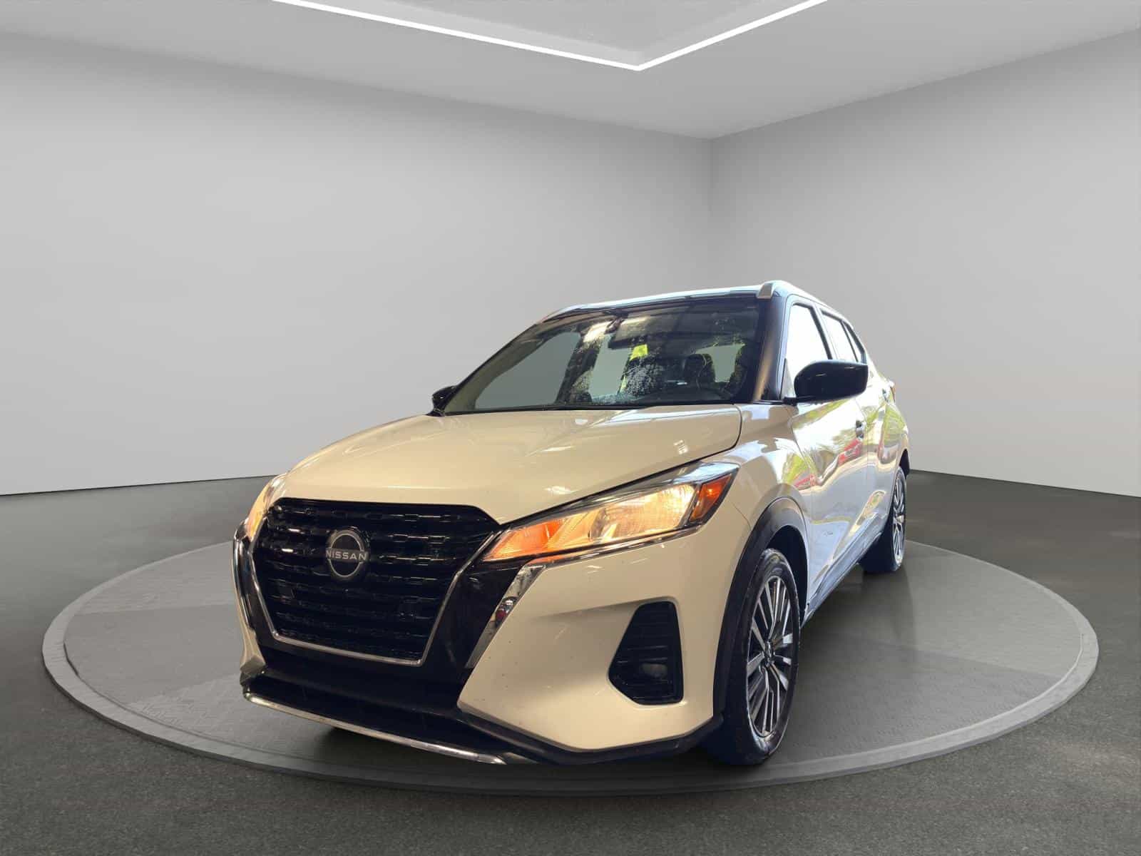 Image 1 Nissan Kicks SV 2024