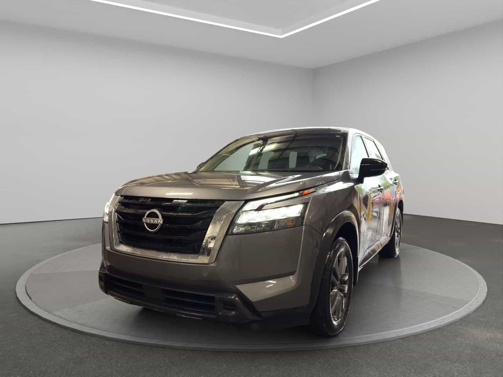 Image 1 Nissan Pathfinder S 2023