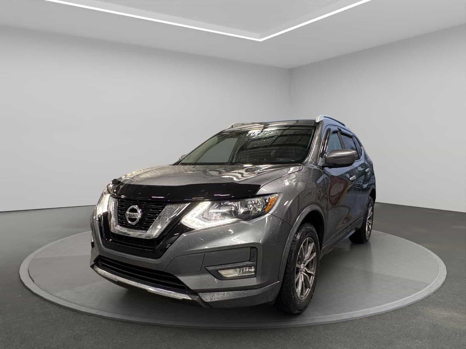 2017 Nissan Rogue SV - Image 1