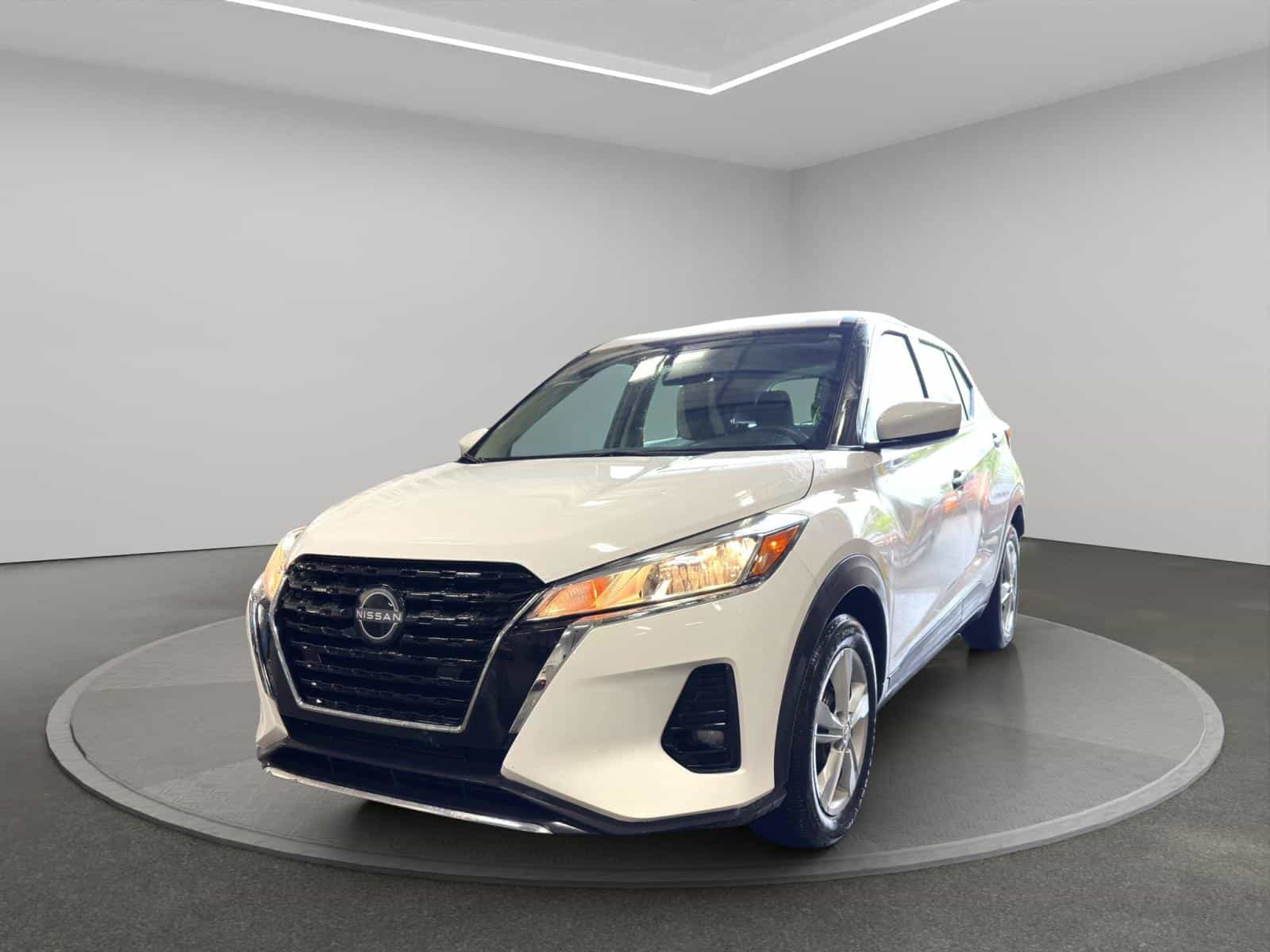 Image 1 Nissan Kicks S 2023