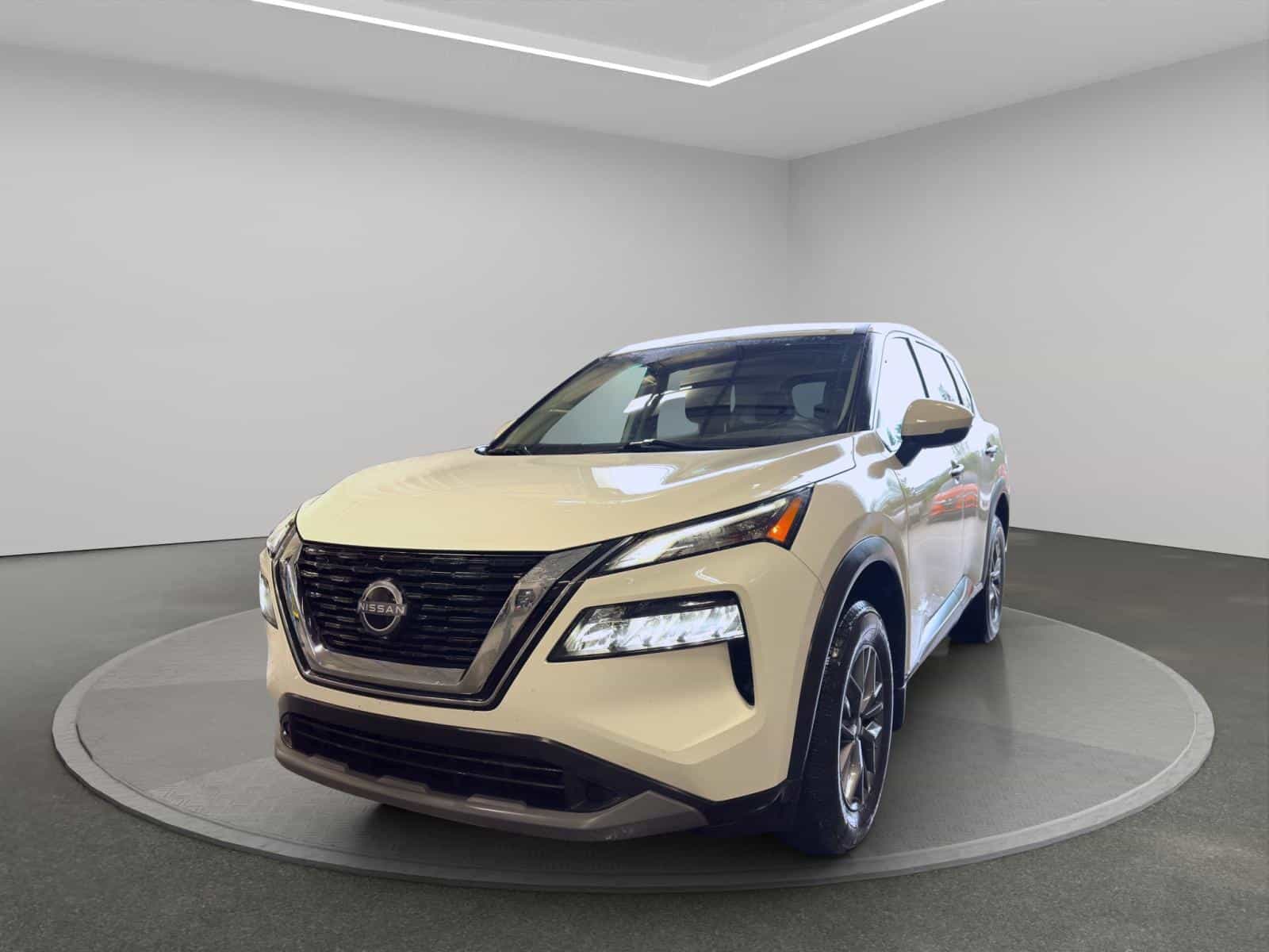 2022 Nissan Rogue S - Image 1