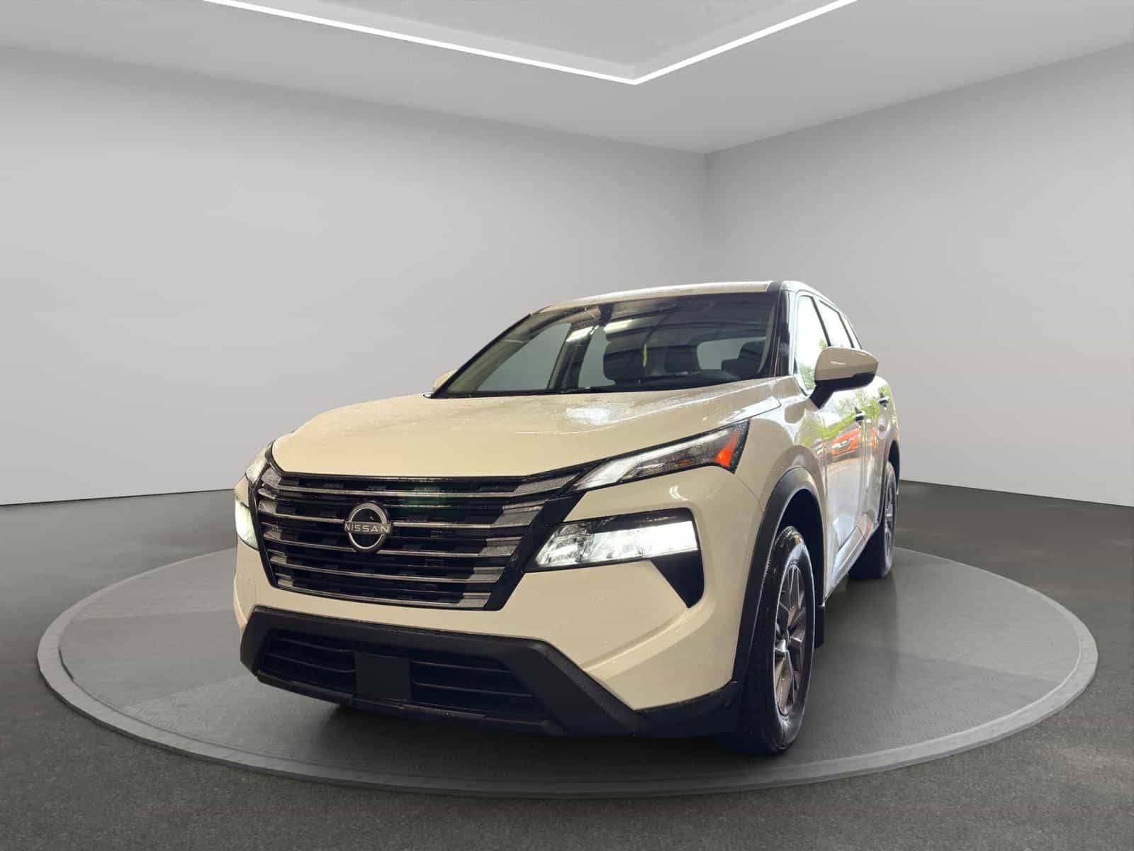 2024 Nissan Rogue S - Image 1