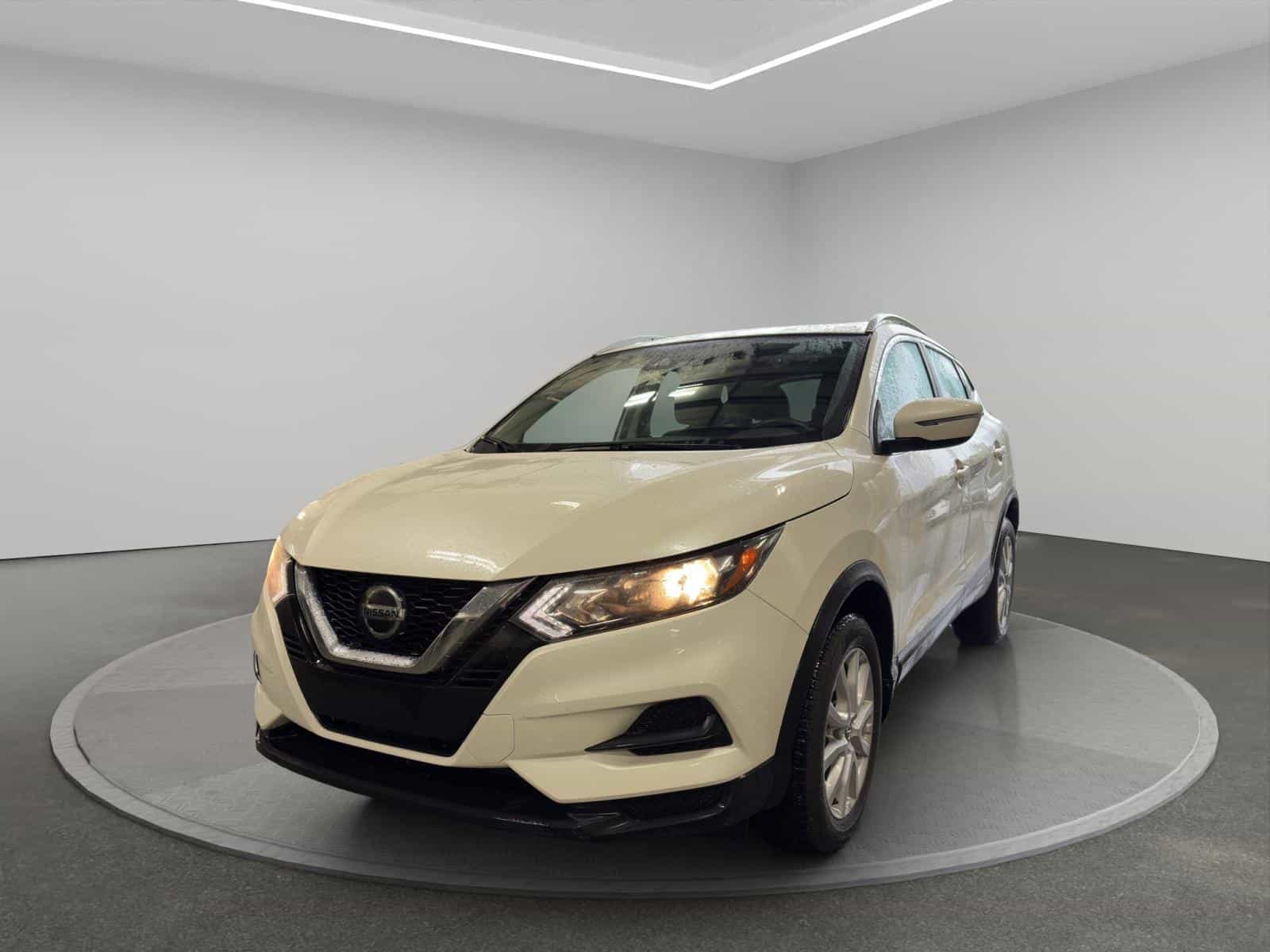 2023 Nissan Qashqai SV - Image 1