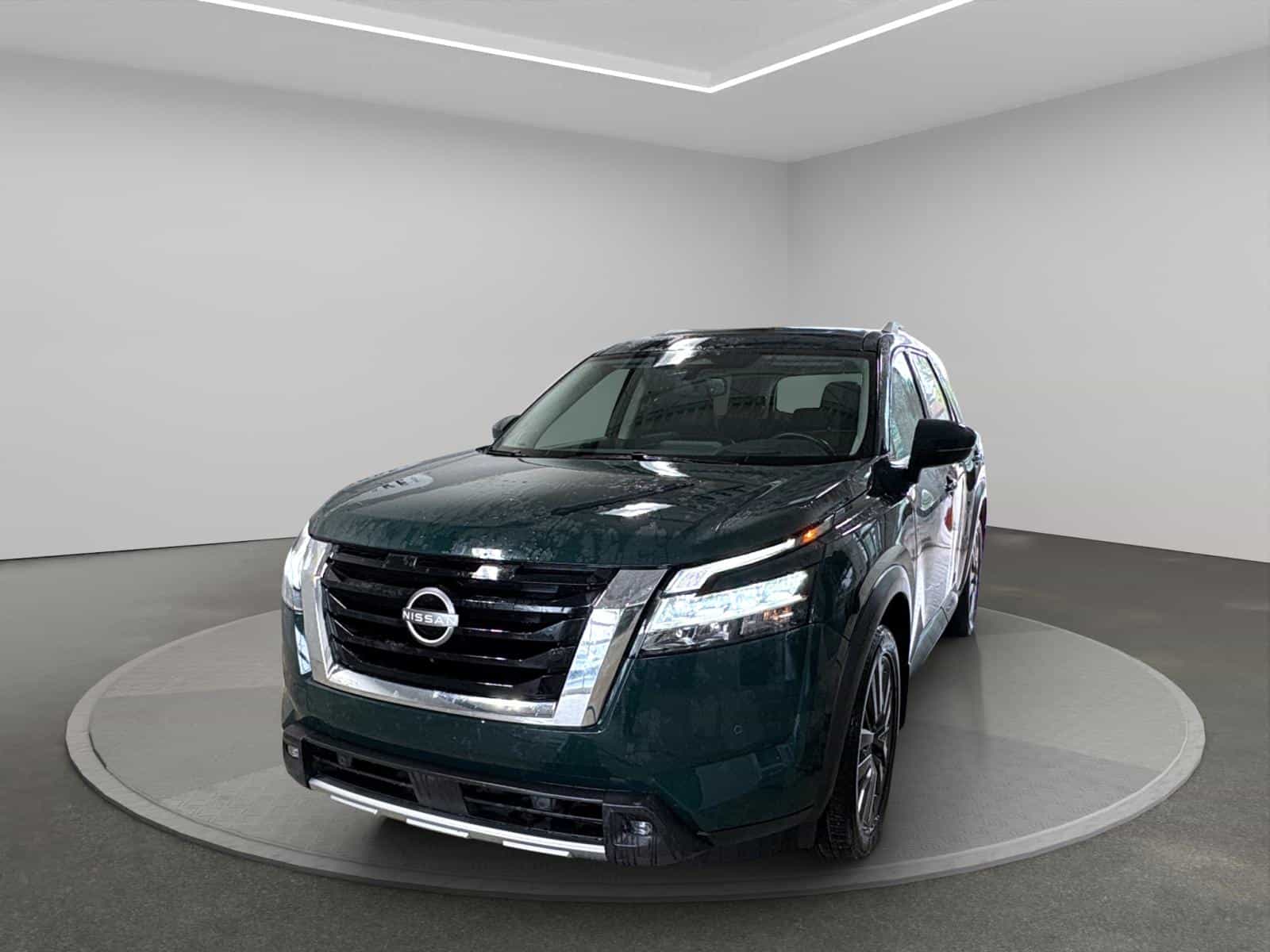 2022 Nissan Pathfinder SL - Image 1