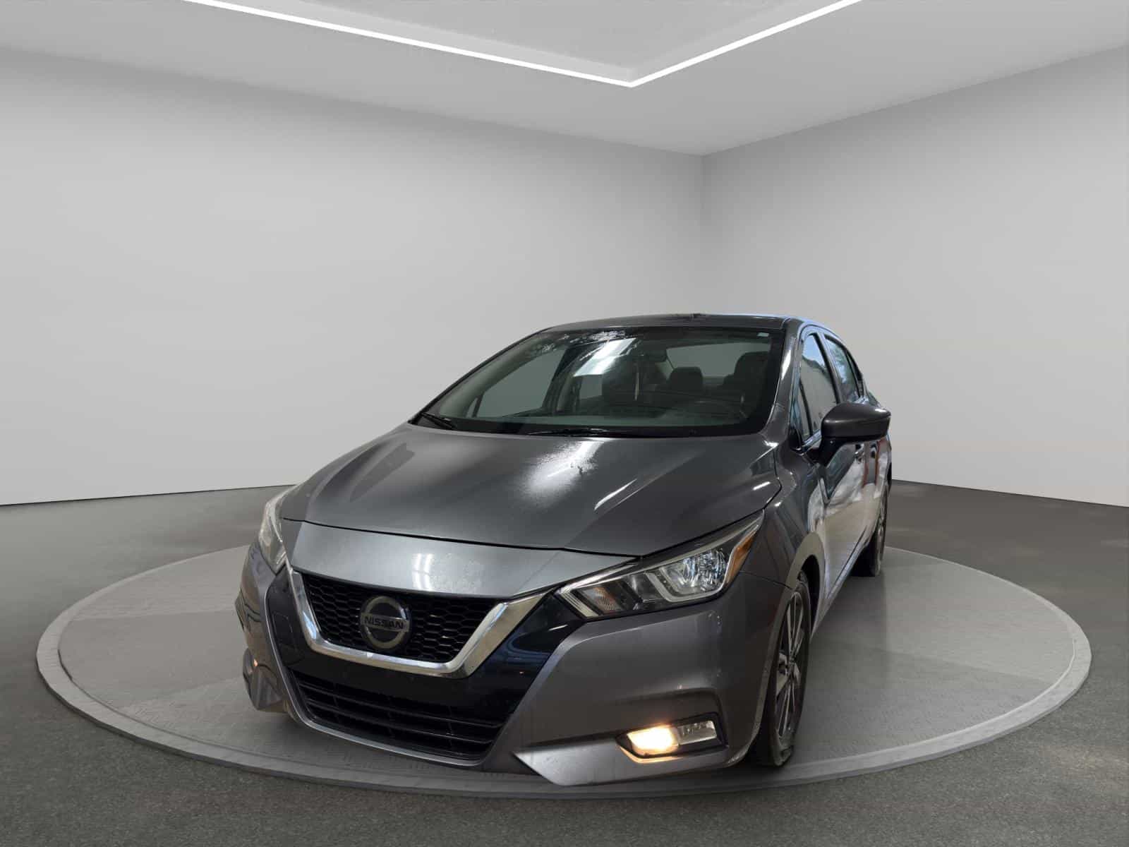 Image 1 Nissan Versa SV 2021