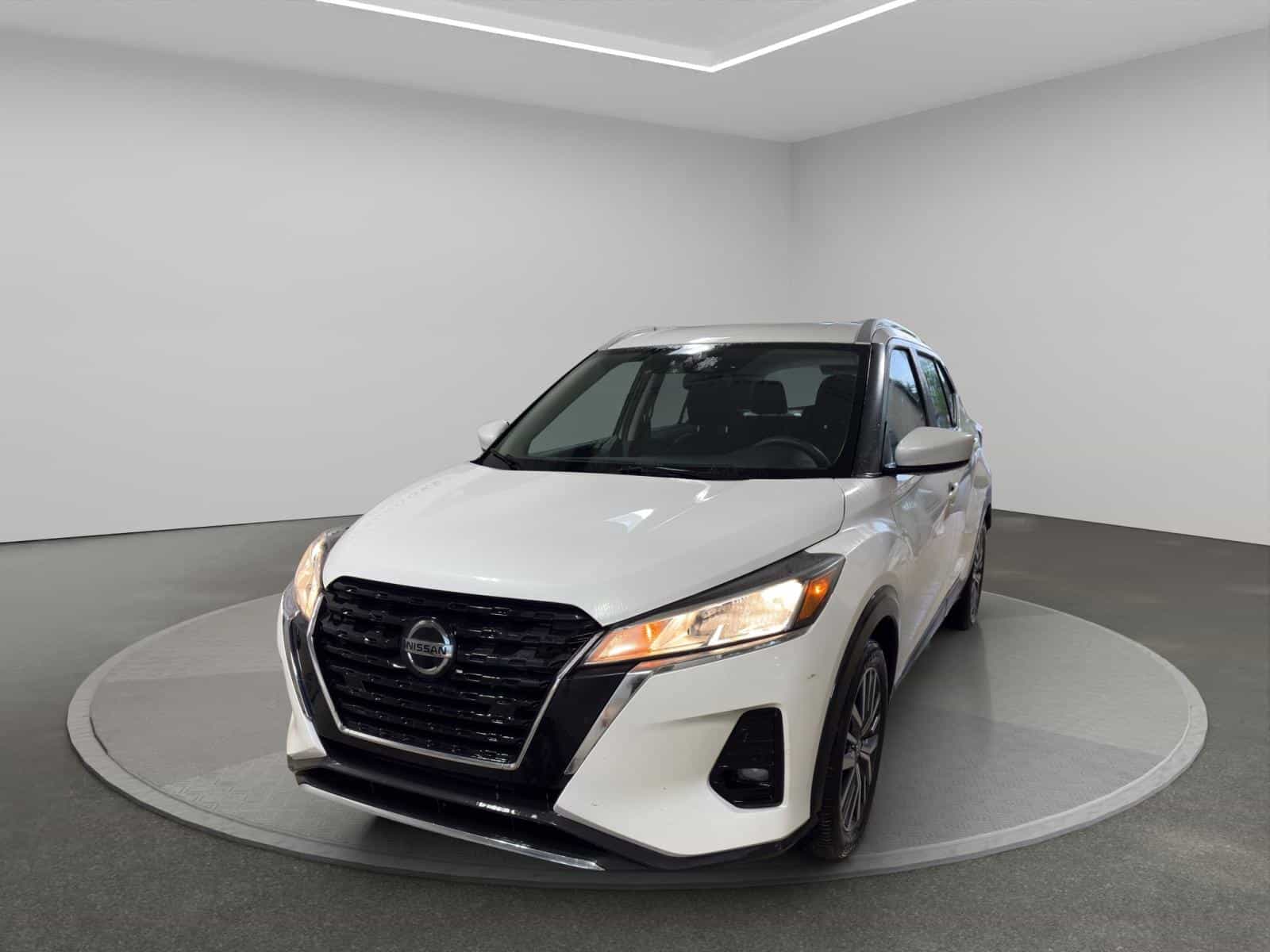 2021 Nissan Kicks SV - Image 1