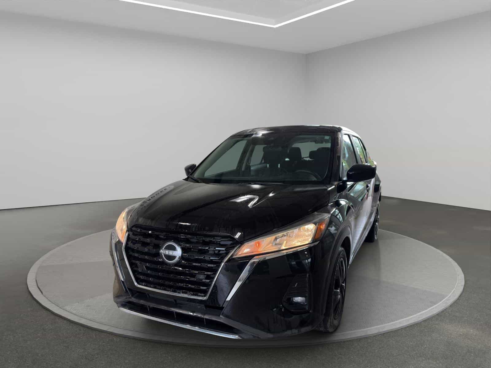 2024 Nissan Kicks S - Image 1