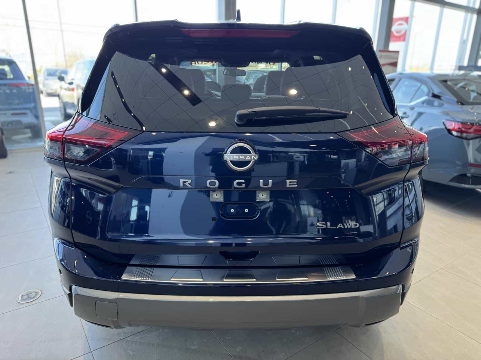 2024 Nissan Rogue SL - Image 6