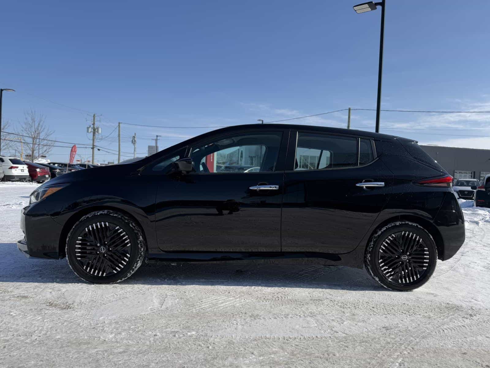 2025 Nissan Leaf SV Plus - Image 9