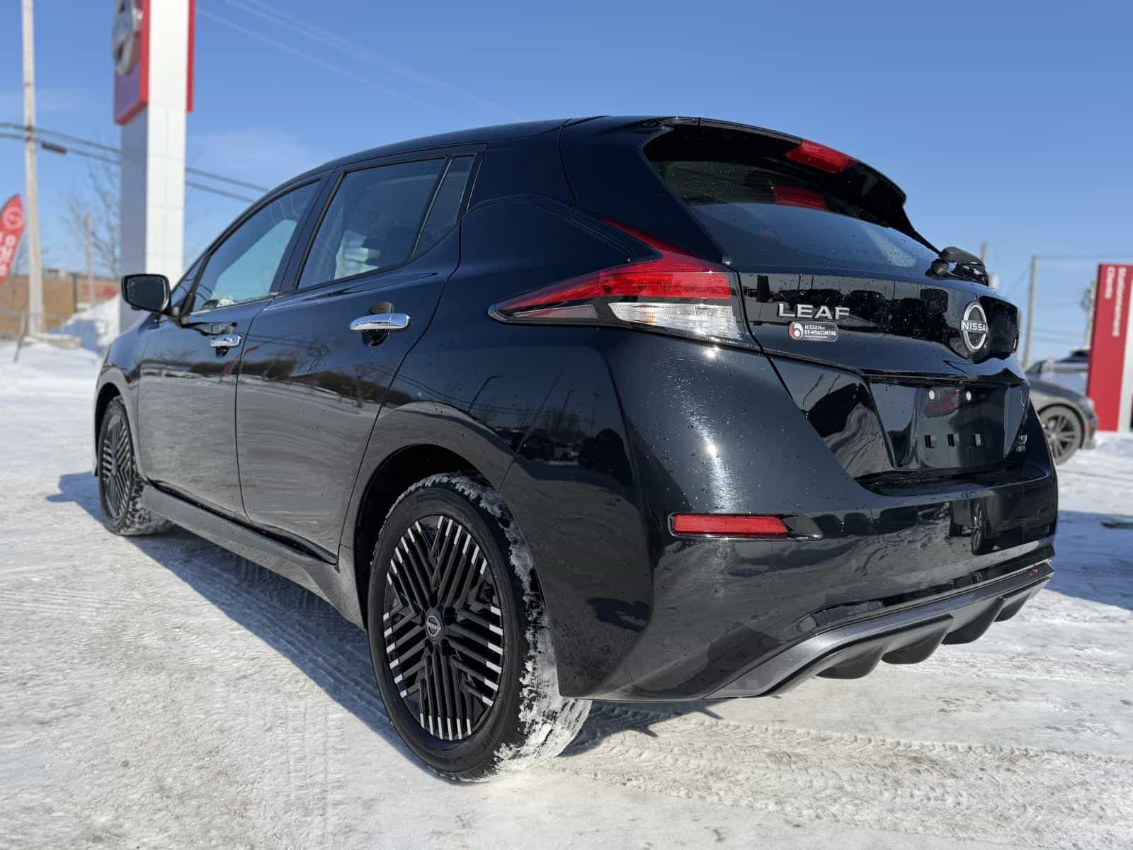 Image 8 Nissan Leaf SV Plus 2025