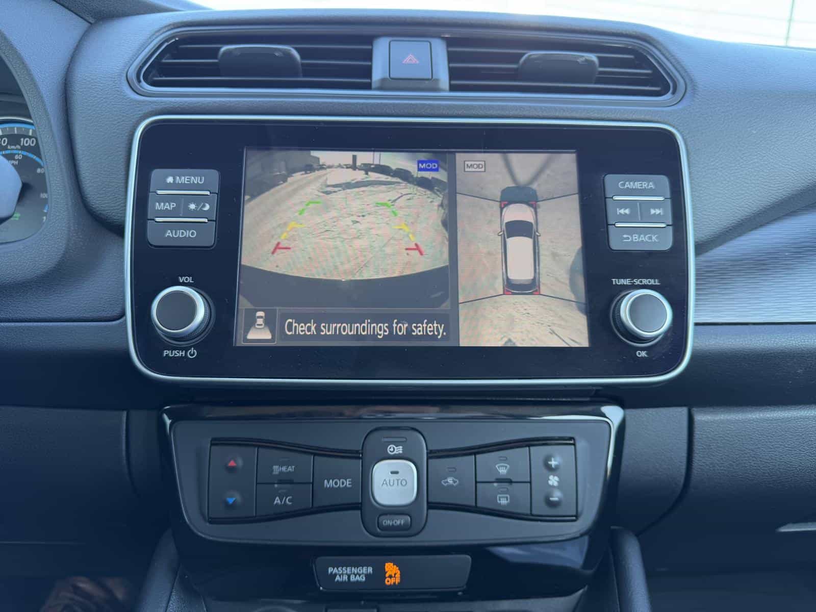 2025 Nissan Leaf SV Plus - Image 13