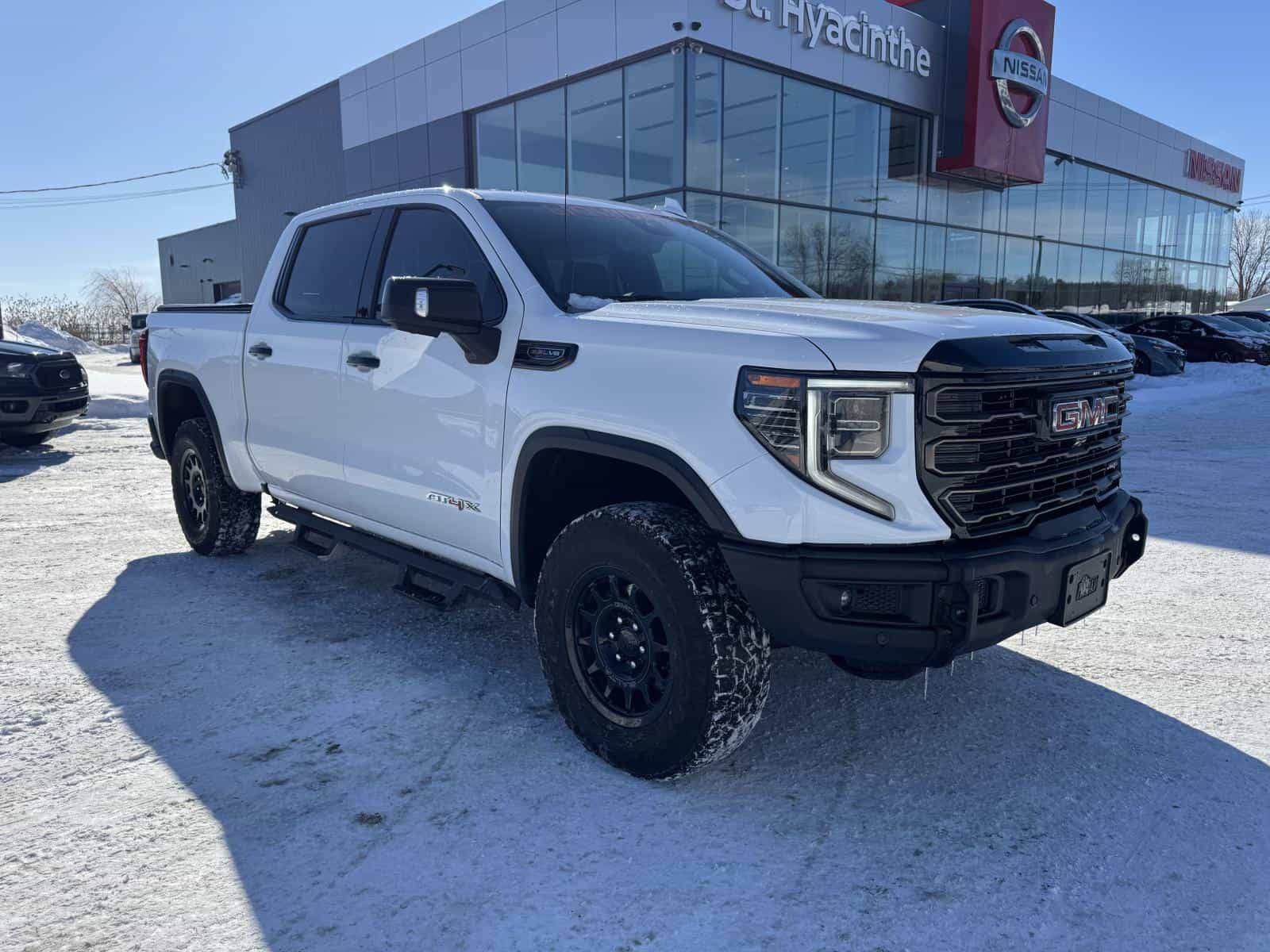 Image 4 GMC Sierra 1500 AT4X 2023