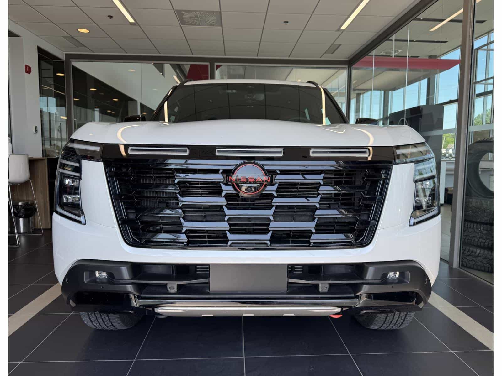 2025 Nissan Armada PRO-4X - Image 3