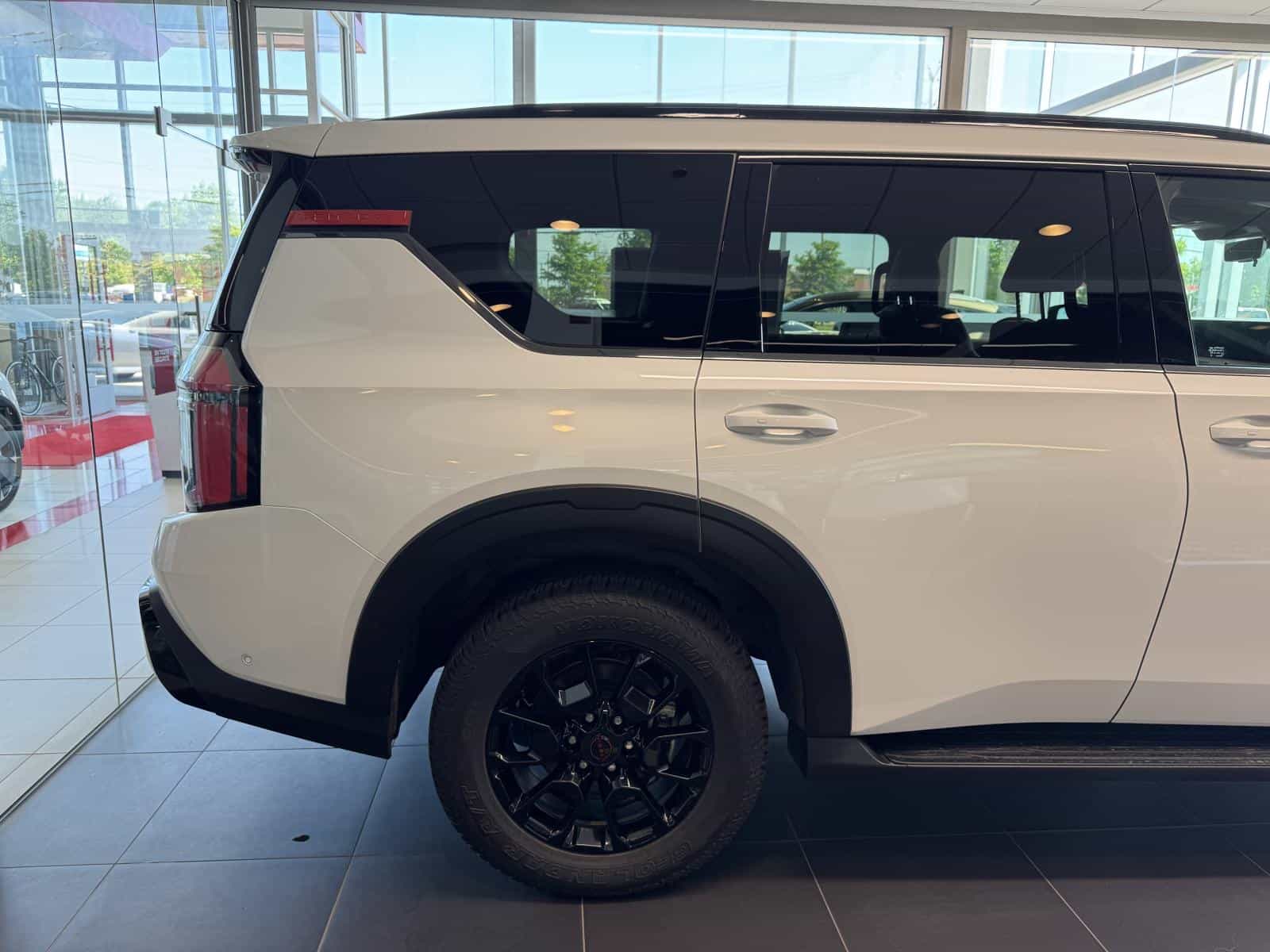 Image 6 Nissan Armada PRO-4X 2025